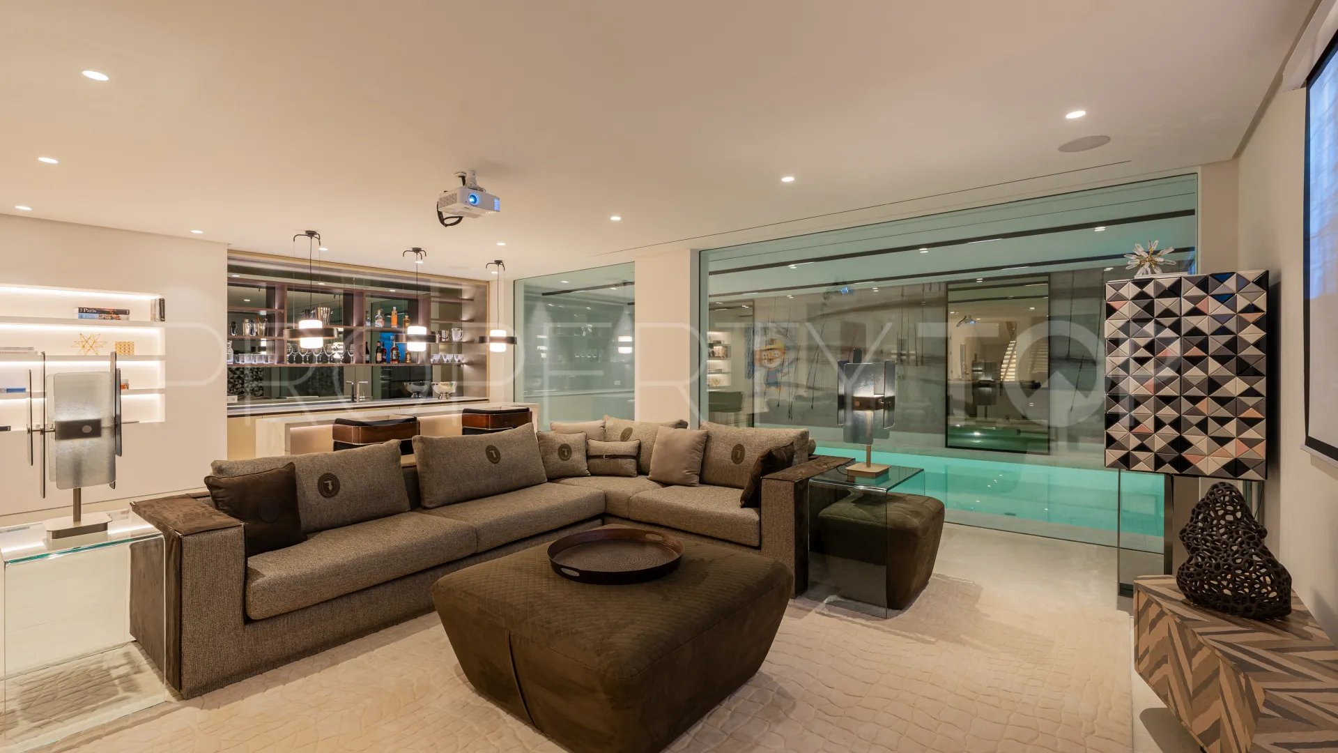 Marbella Hill Club, villa de 5 dormitorios a la venta