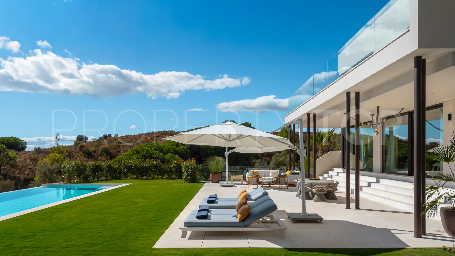 Marbella Hill Club, villa de 5 dormitorios a la venta