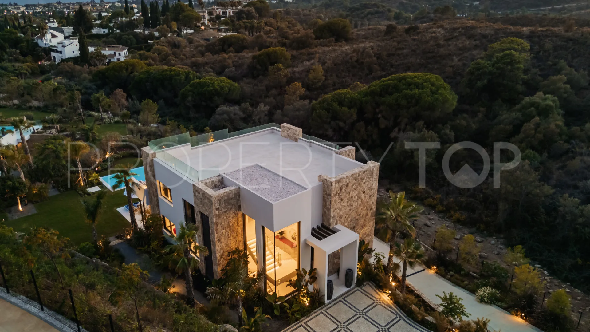 Marbella Hill Club, villa de 5 dormitorios a la venta