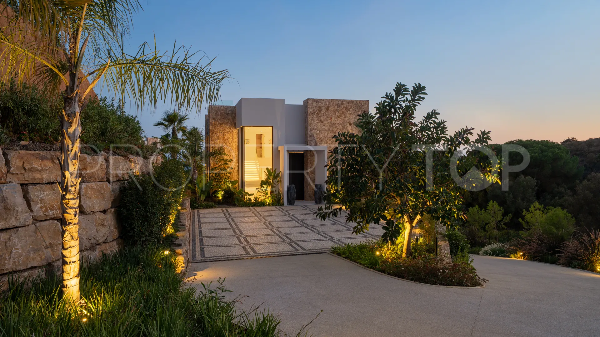 Marbella Hill Club, villa de 5 dormitorios a la venta