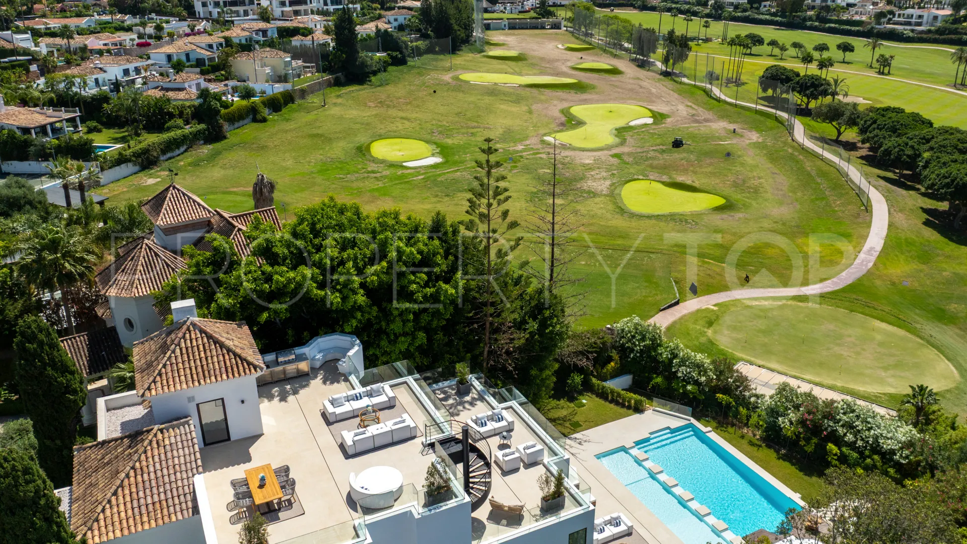 Villa for sale in Los Naranjos