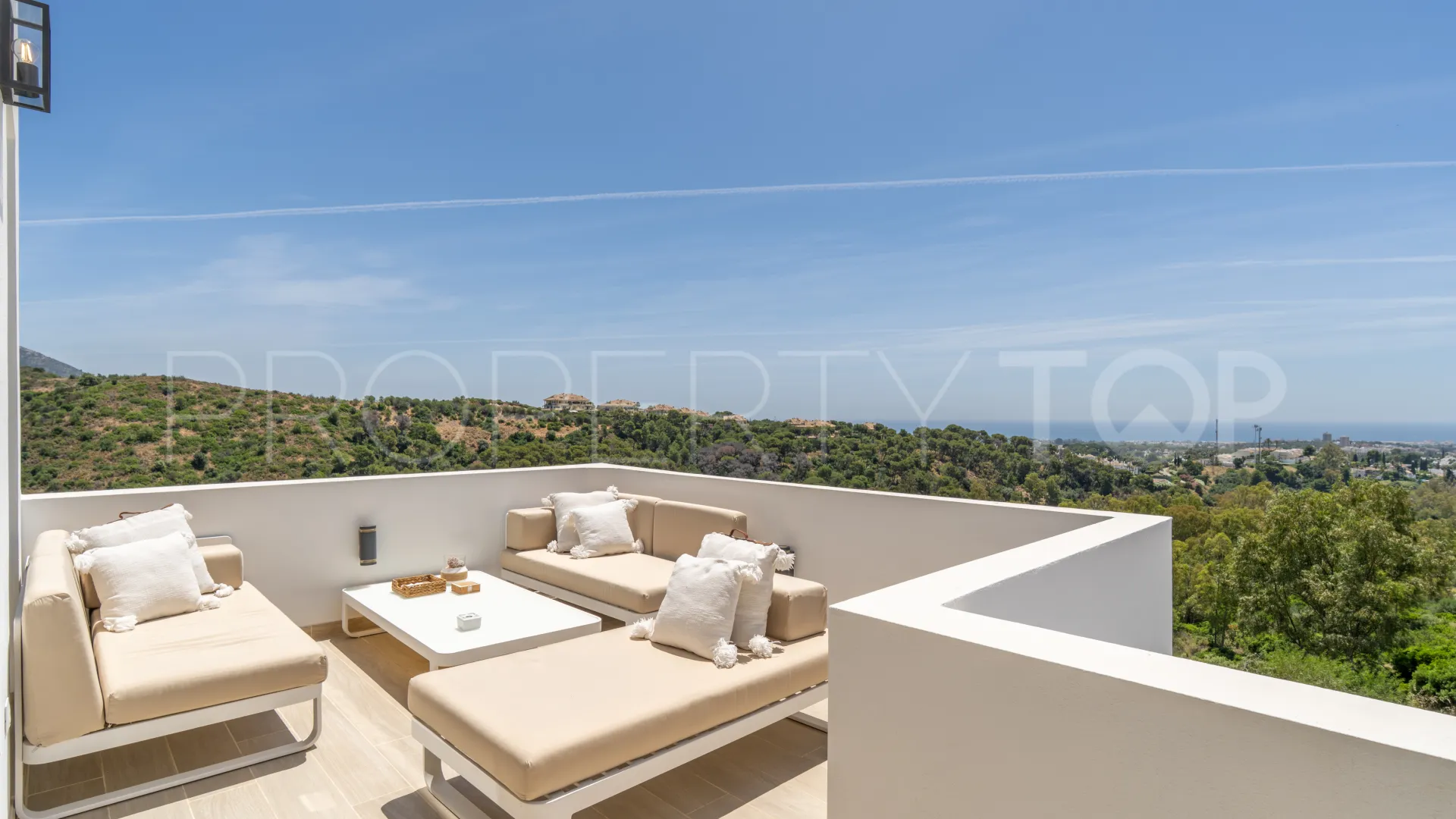 Comprar villa en Las Lomas de Nueva Andalucia