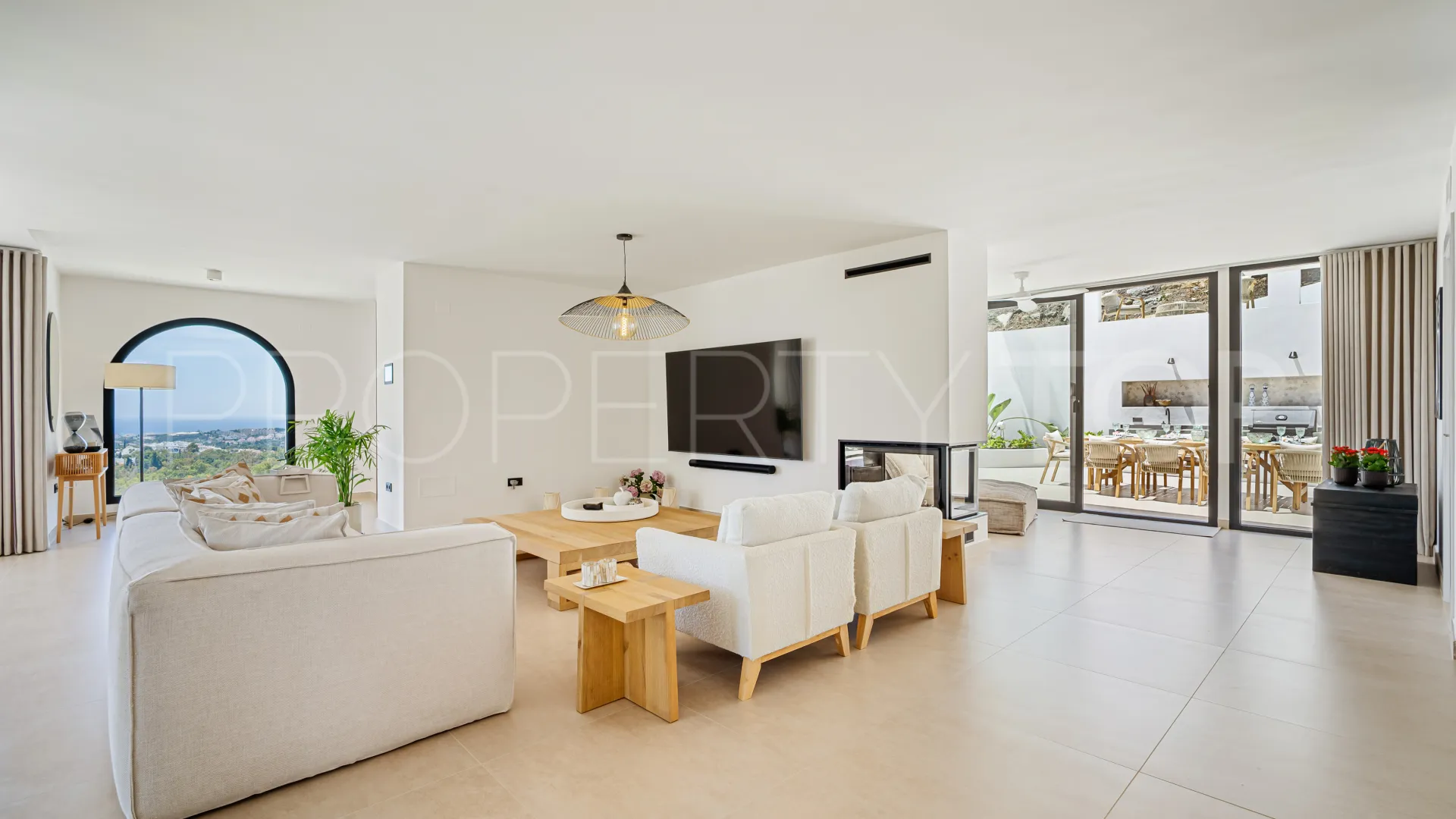Comprar villa en Las Lomas de Nueva Andalucia
