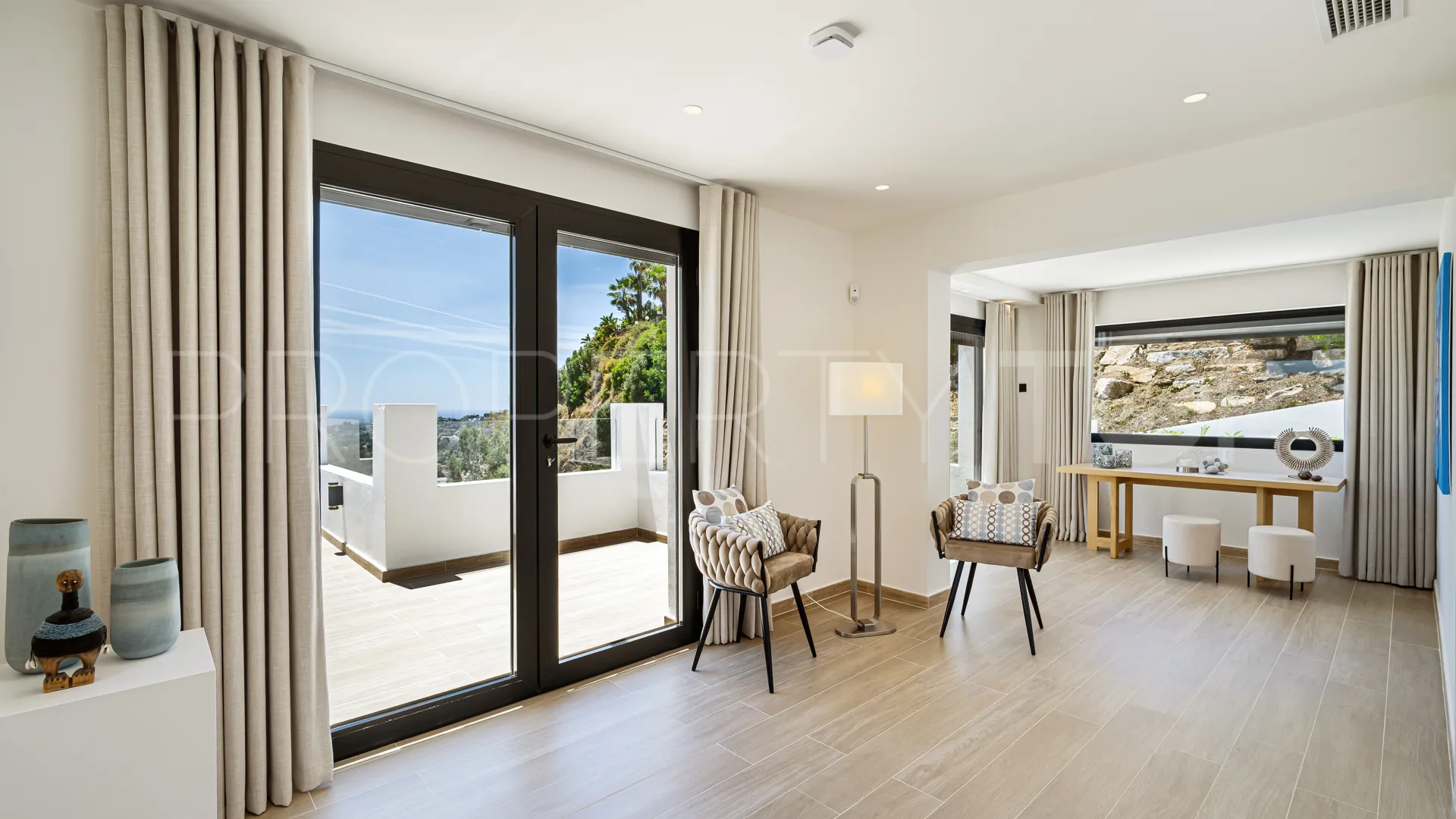 Comprar villa en Las Lomas de Nueva Andalucia