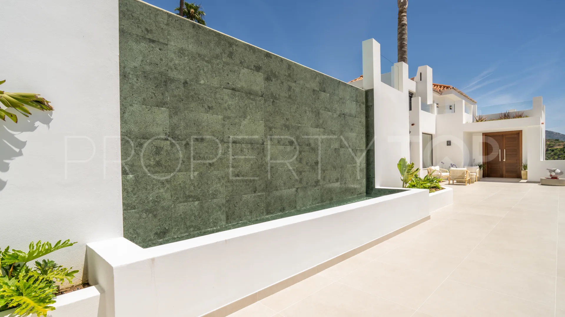 Comprar villa en Las Lomas de Nueva Andalucia