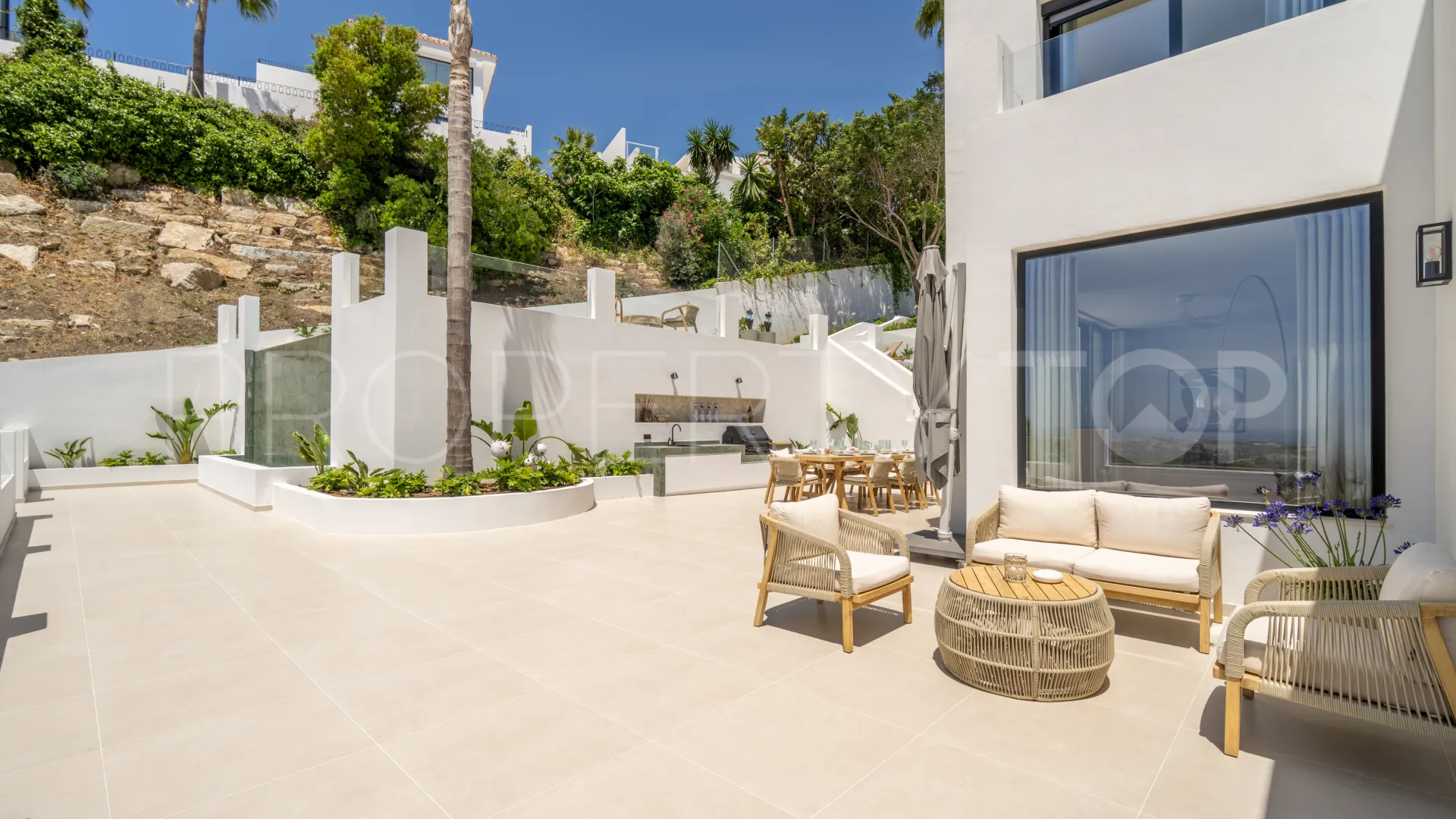 Comprar villa en Las Lomas de Nueva Andalucia