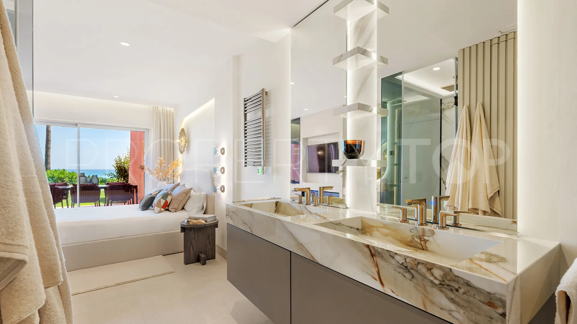 Apartamento en venta en Menara Beach