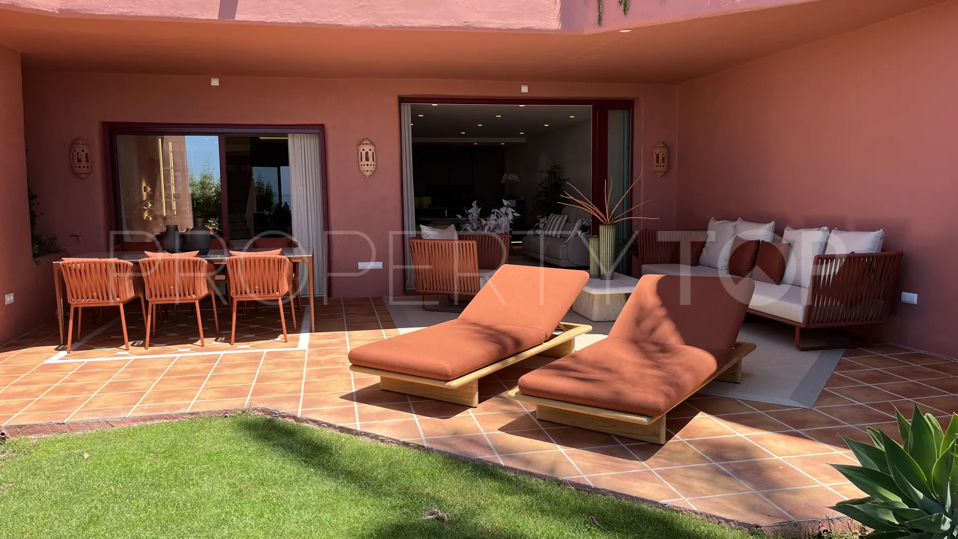 Apartamento en venta en Menara Beach