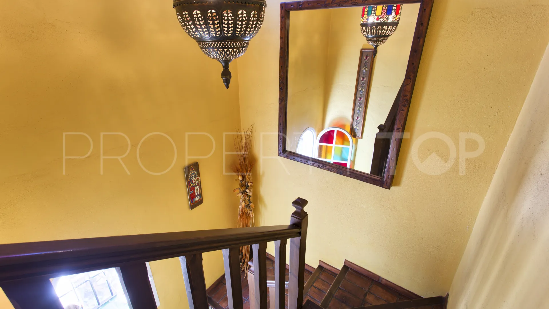 3 bedrooms Benahavis Centro town house for sale