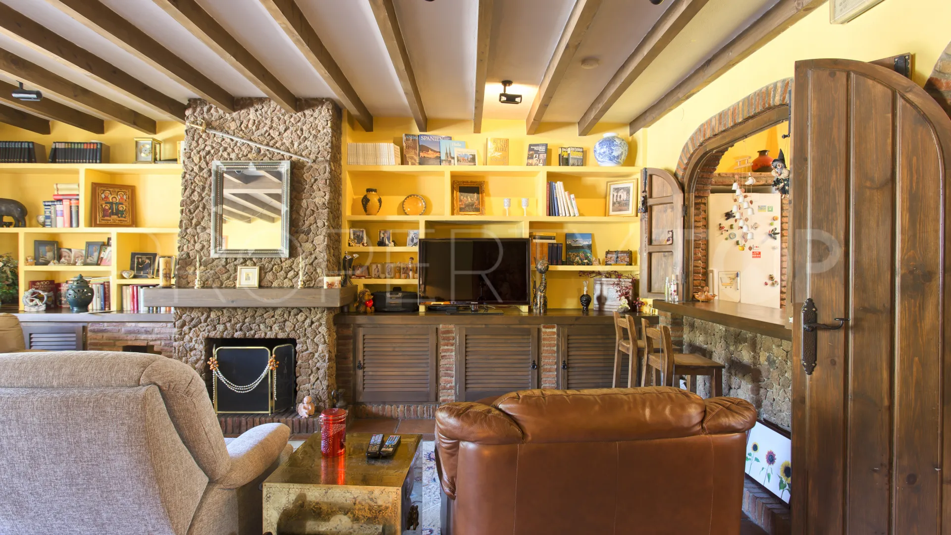 3 bedrooms Benahavis Centro town house for sale