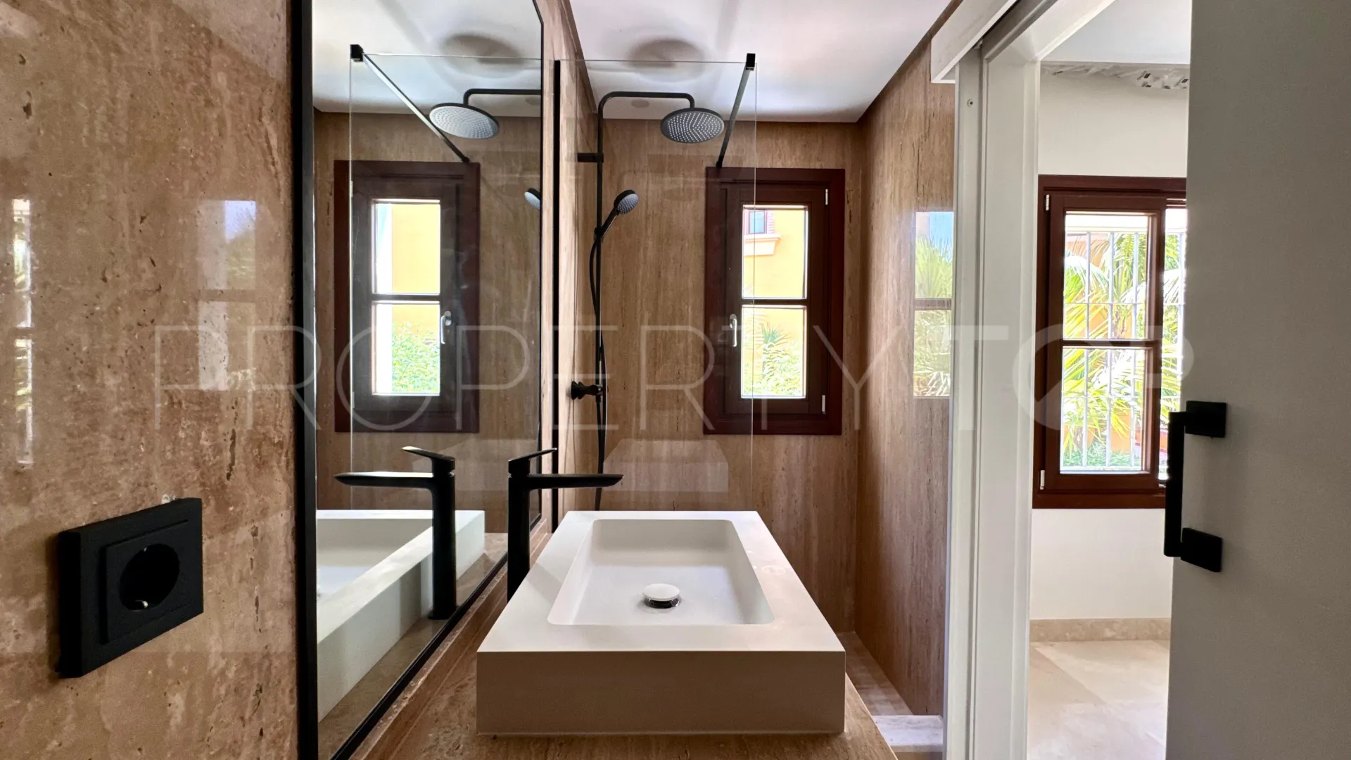 House for sale in La Capellania with 6 bedrooms
