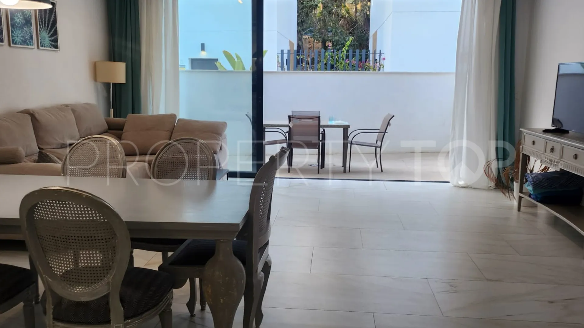 Adosado a la venta de 3 dormitorios en Los Naranjos de Marbella