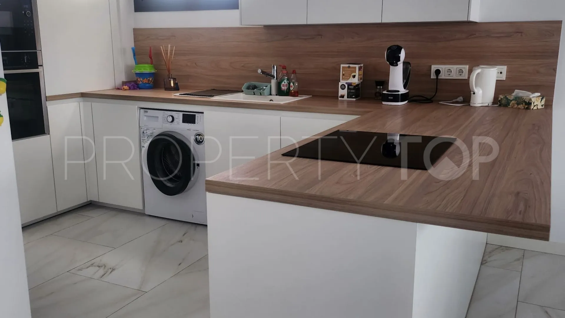 Adosado a la venta de 3 dormitorios en Los Naranjos de Marbella