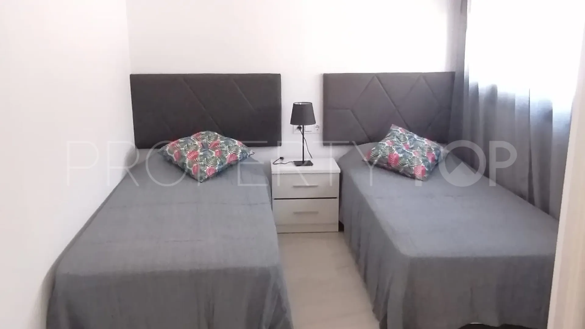 Adosado a la venta de 3 dormitorios en Los Naranjos de Marbella