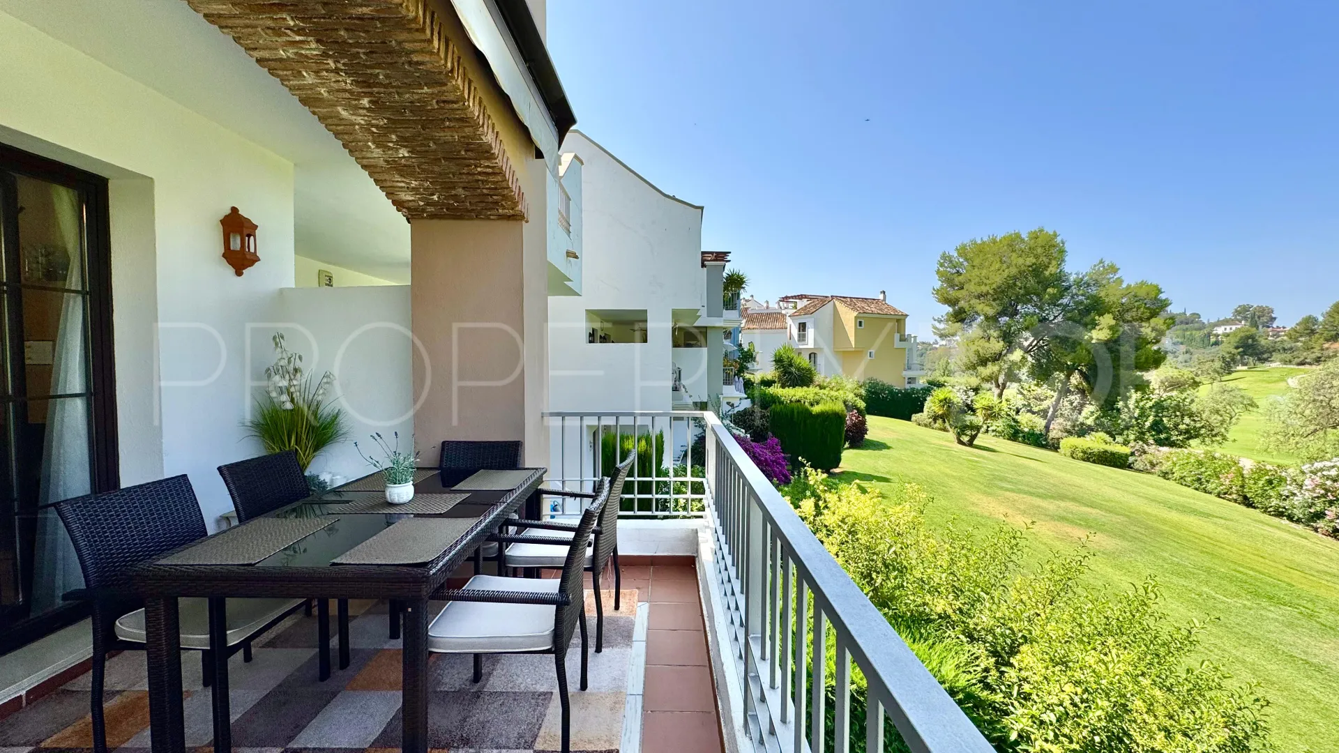 Comprar apartamento con 3 dormitorios en Los Arqueros