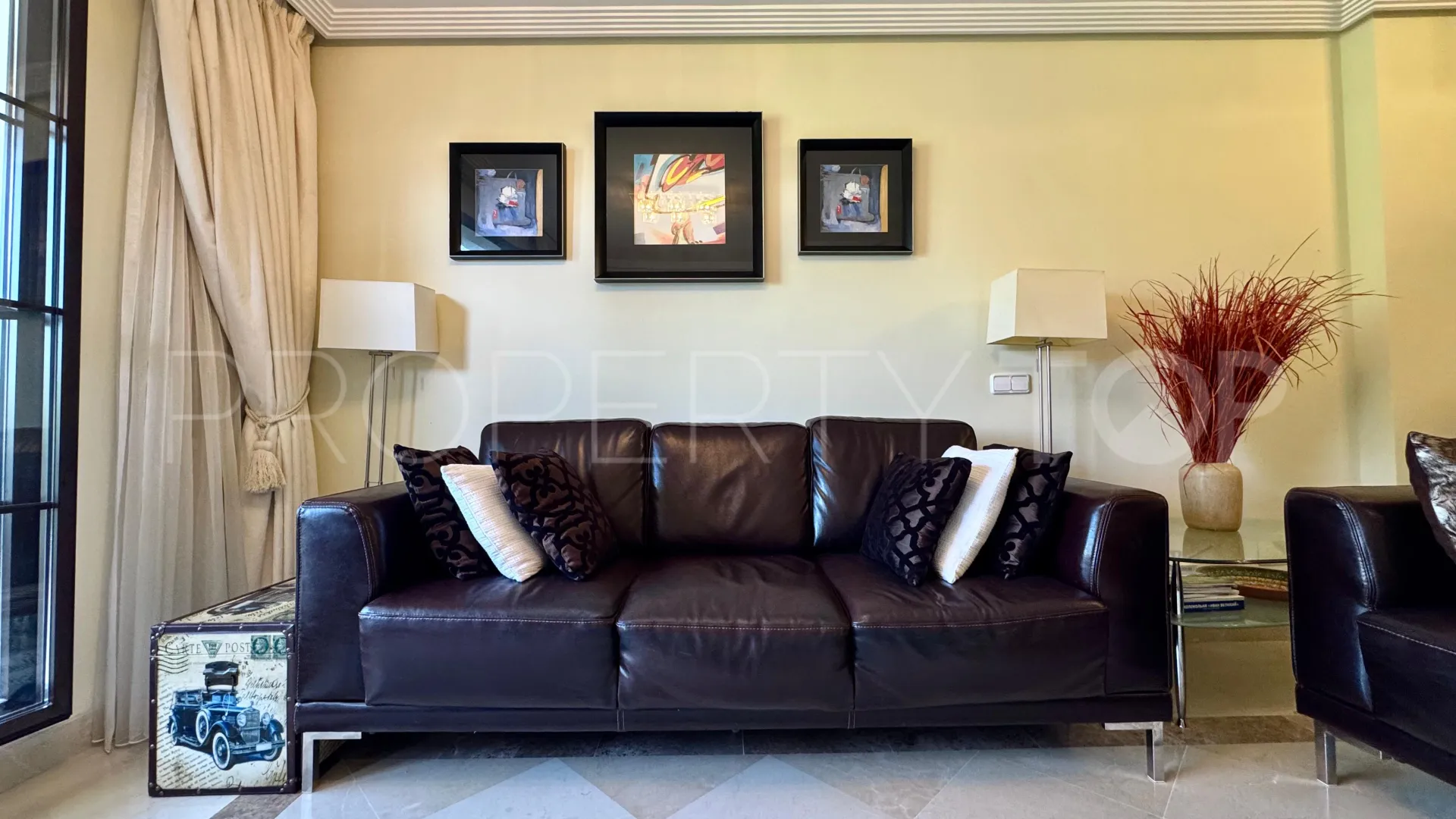 Comprar apartamento con 3 dormitorios en Los Arqueros