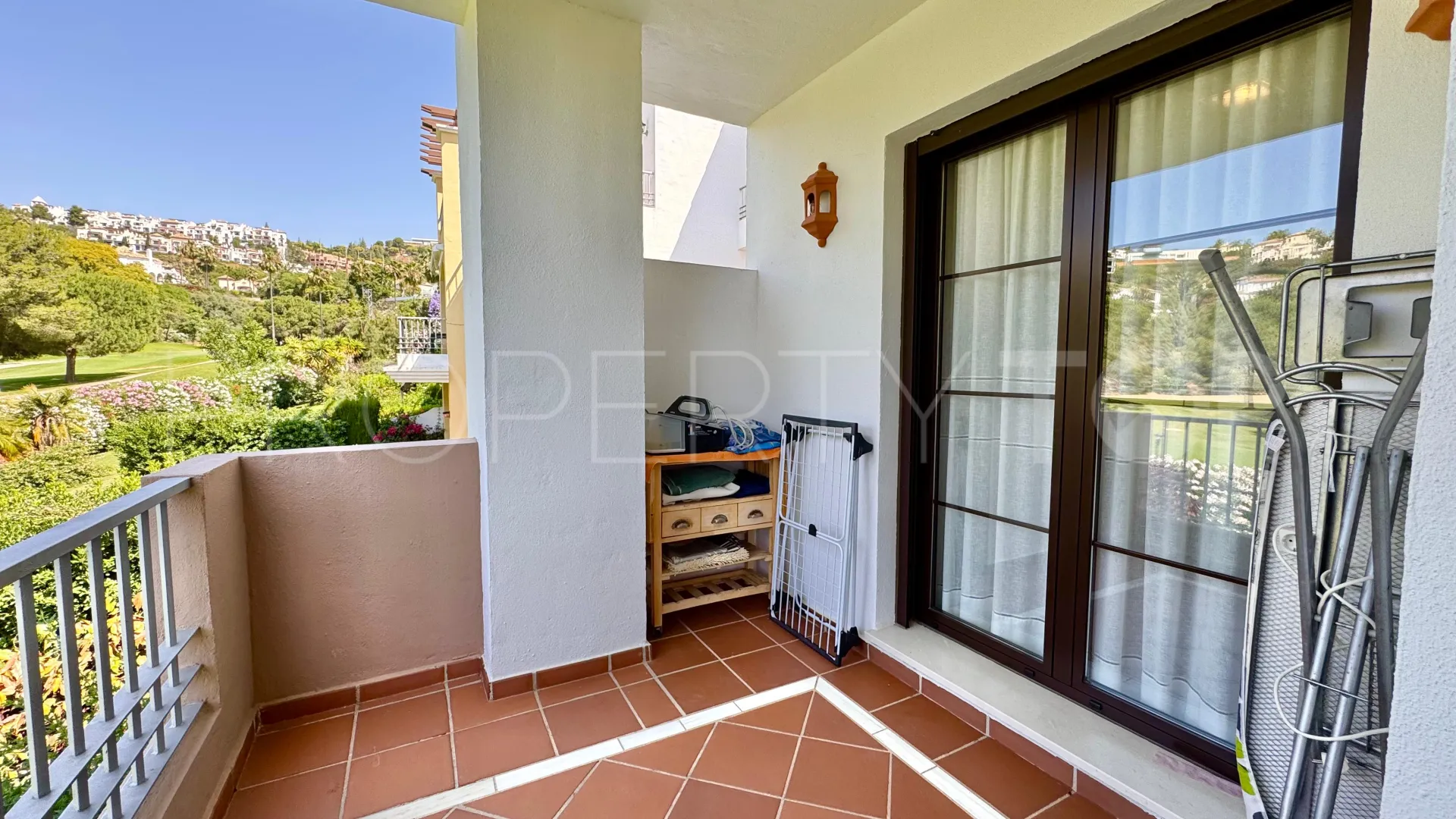 Comprar apartamento con 3 dormitorios en Los Arqueros