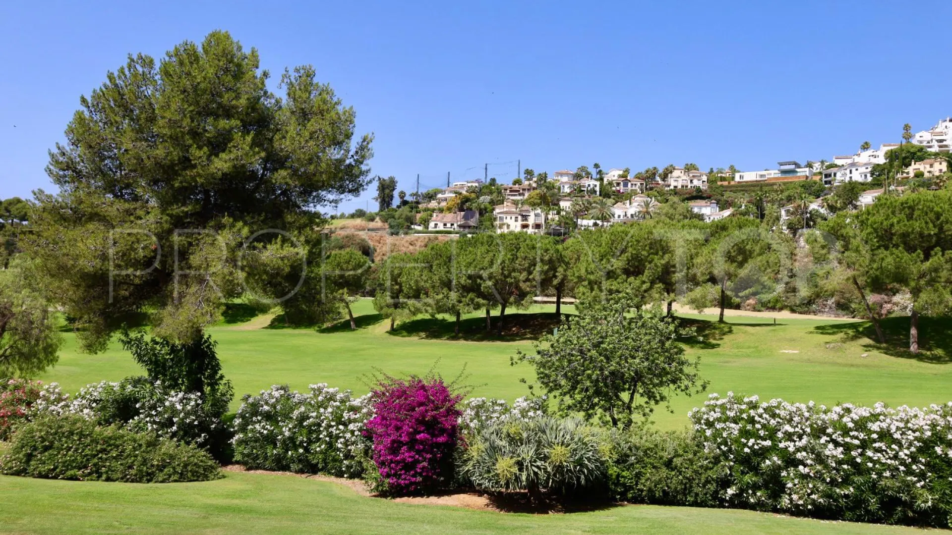 Comprar apartamento con 3 dormitorios en Los Arqueros