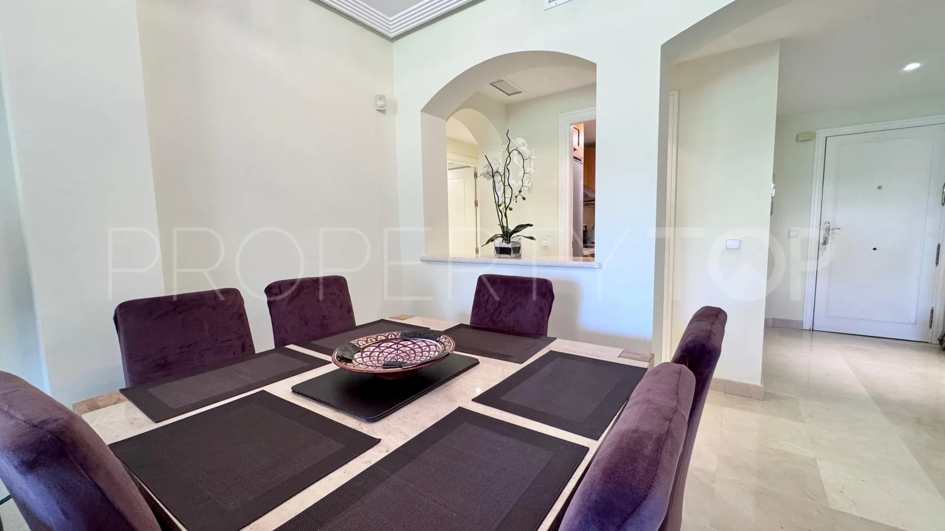 Comprar apartamento con 3 dormitorios en Los Arqueros
