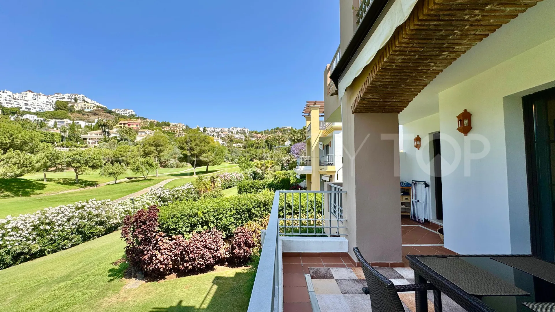 Comprar apartamento con 3 dormitorios en Los Arqueros