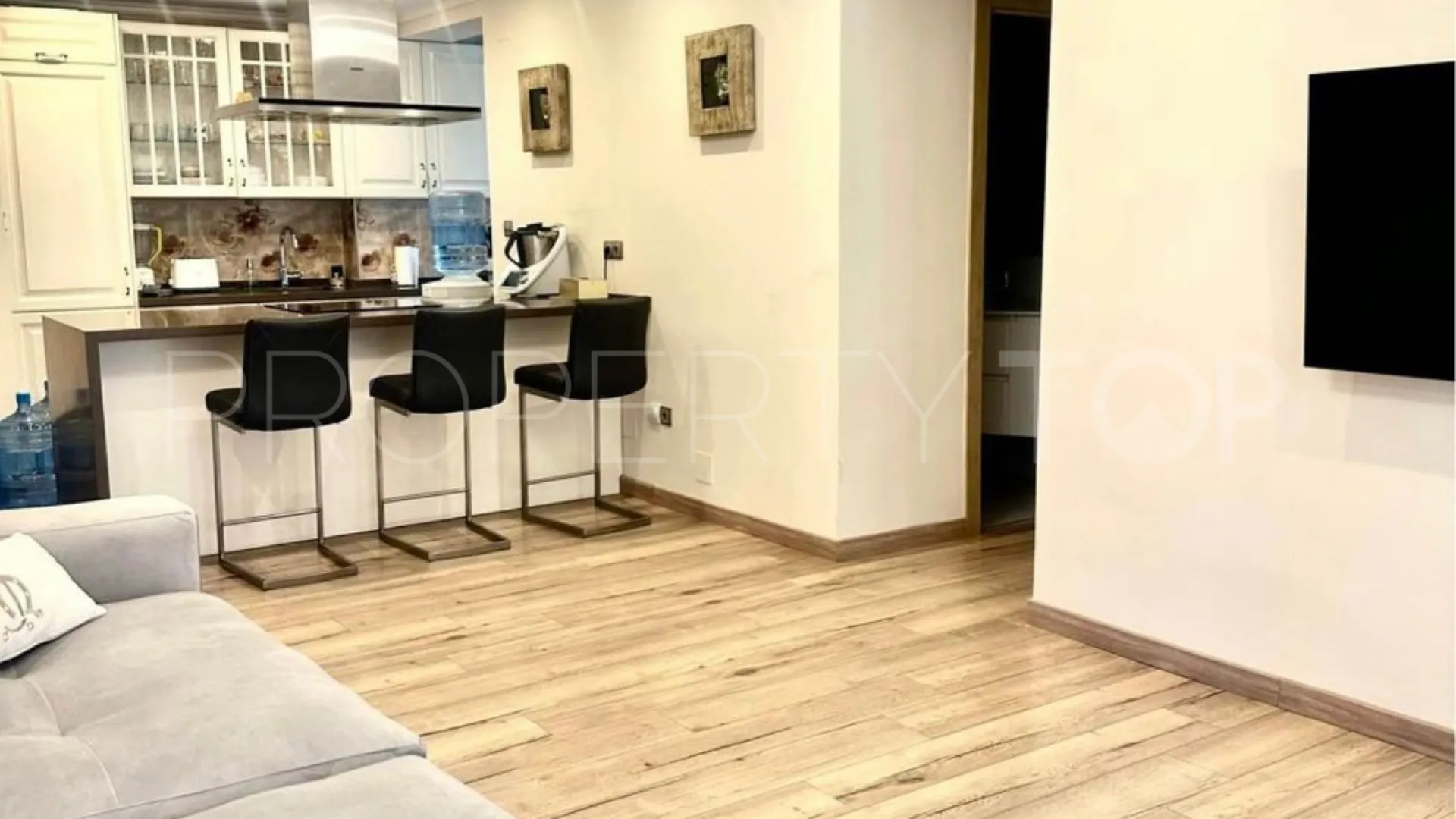 Comprar apartamento de 2 dormitorios en Marbella Centro