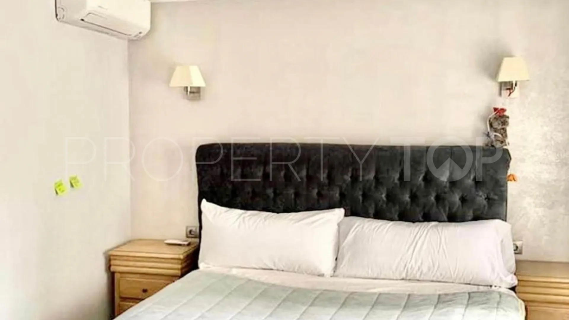 Comprar apartamento de 2 dormitorios en Marbella Centro