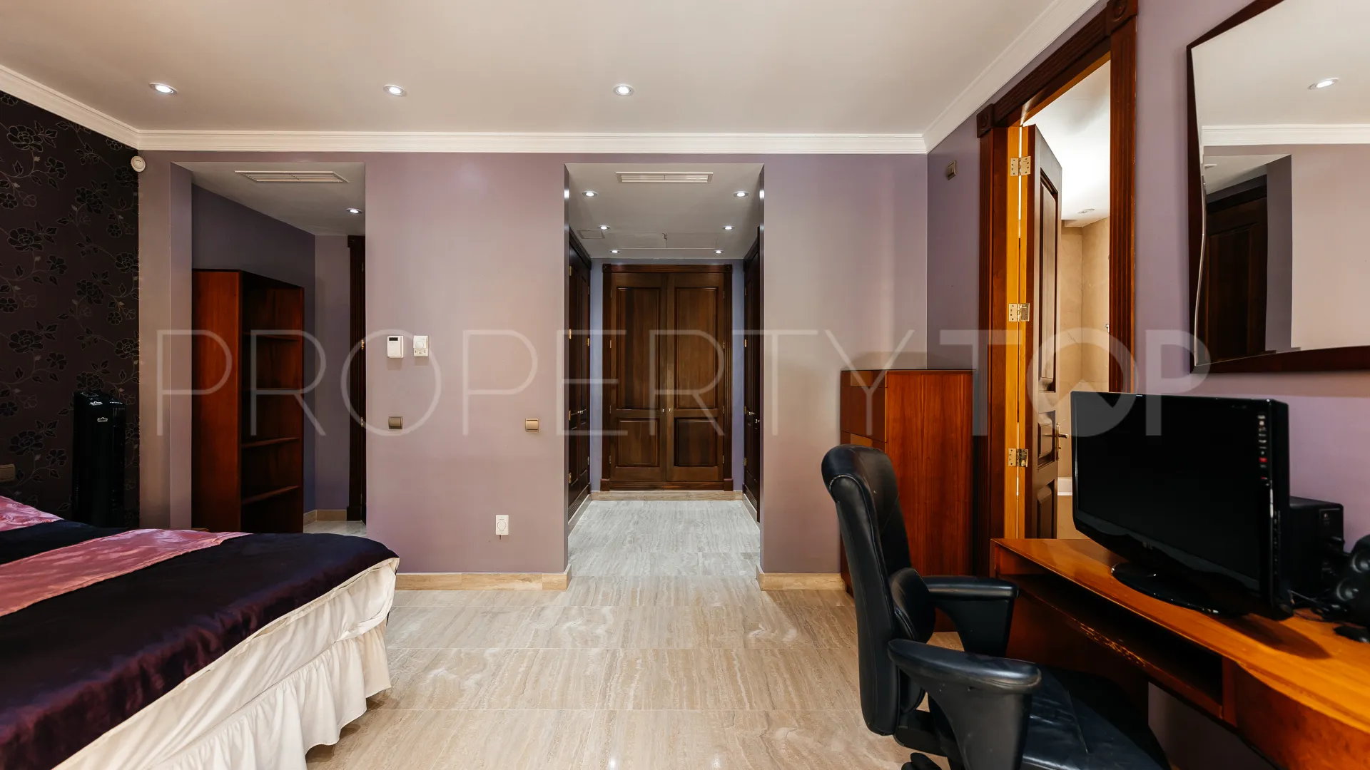 12 bedrooms villa in La Zagaleta for sale