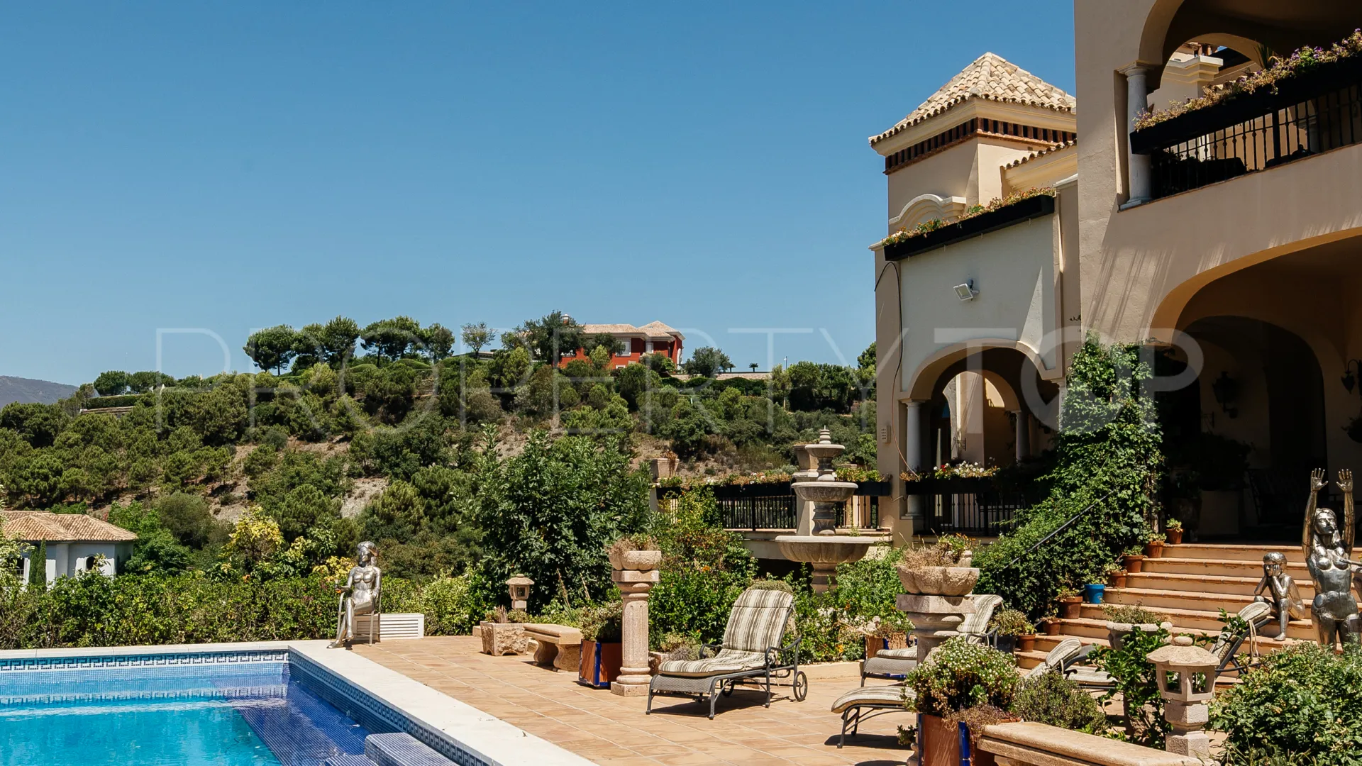 12 bedrooms villa in La Zagaleta for sale