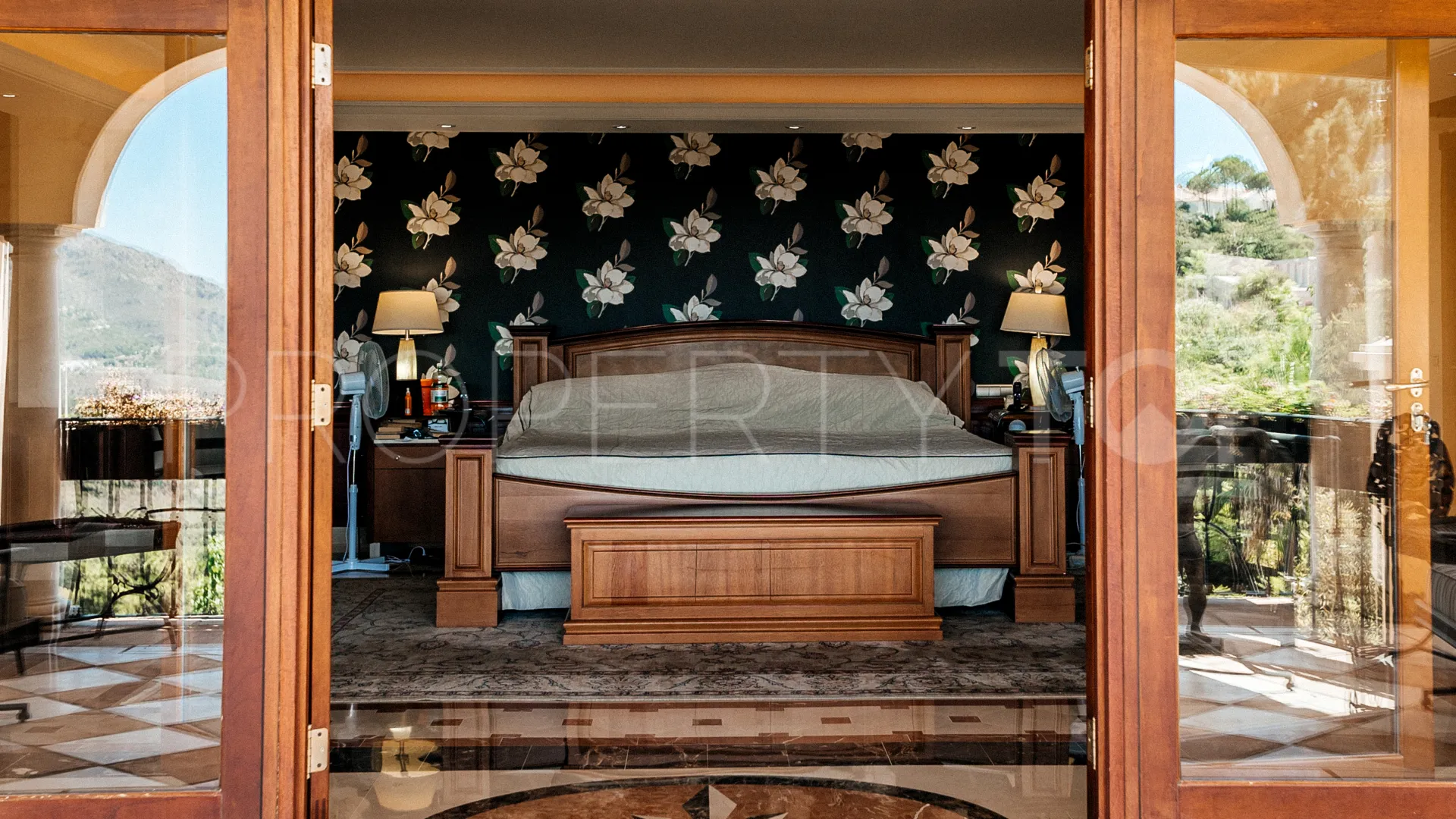 12 bedrooms villa in La Zagaleta for sale