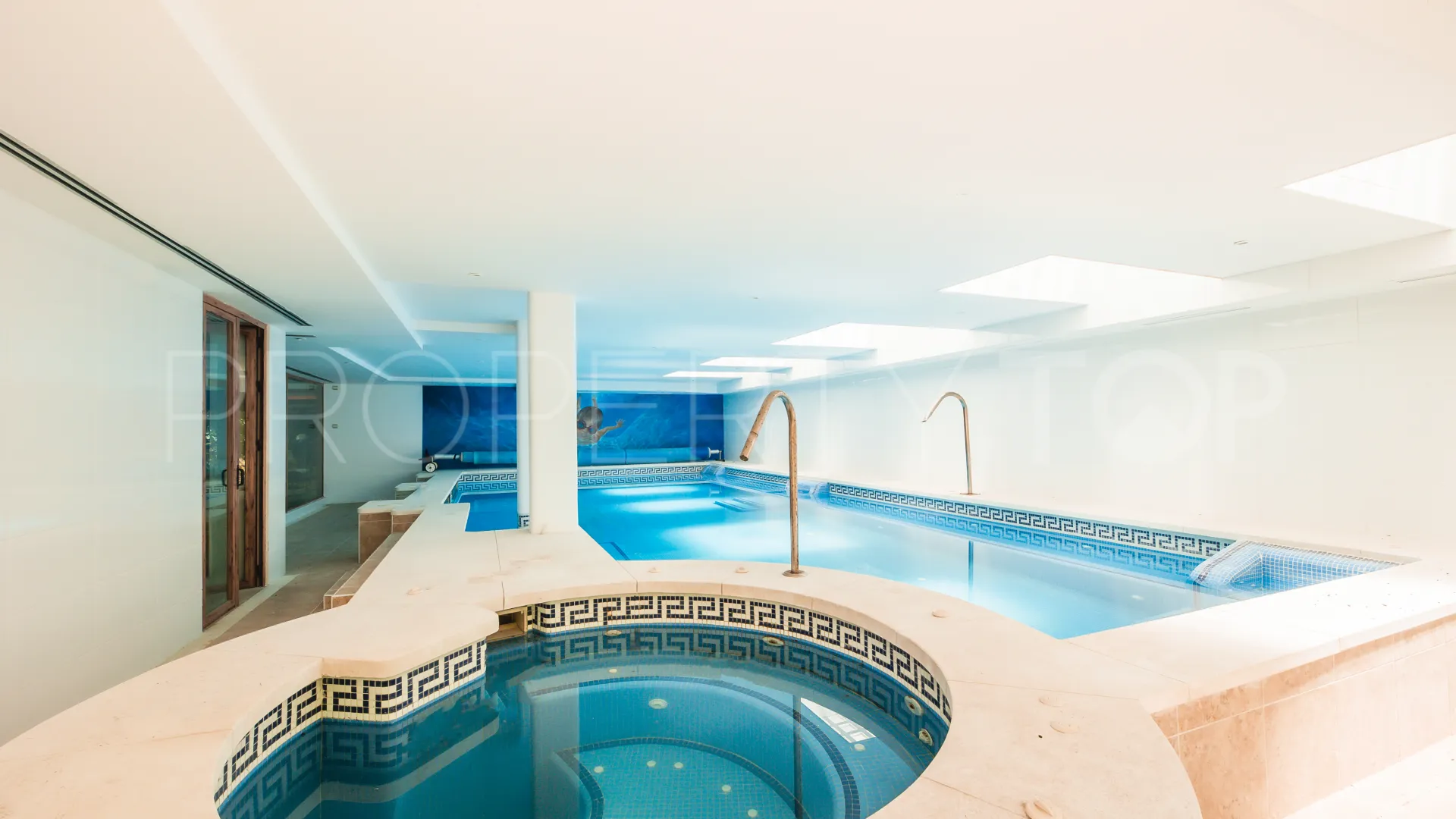 12 bedrooms villa in La Zagaleta for sale