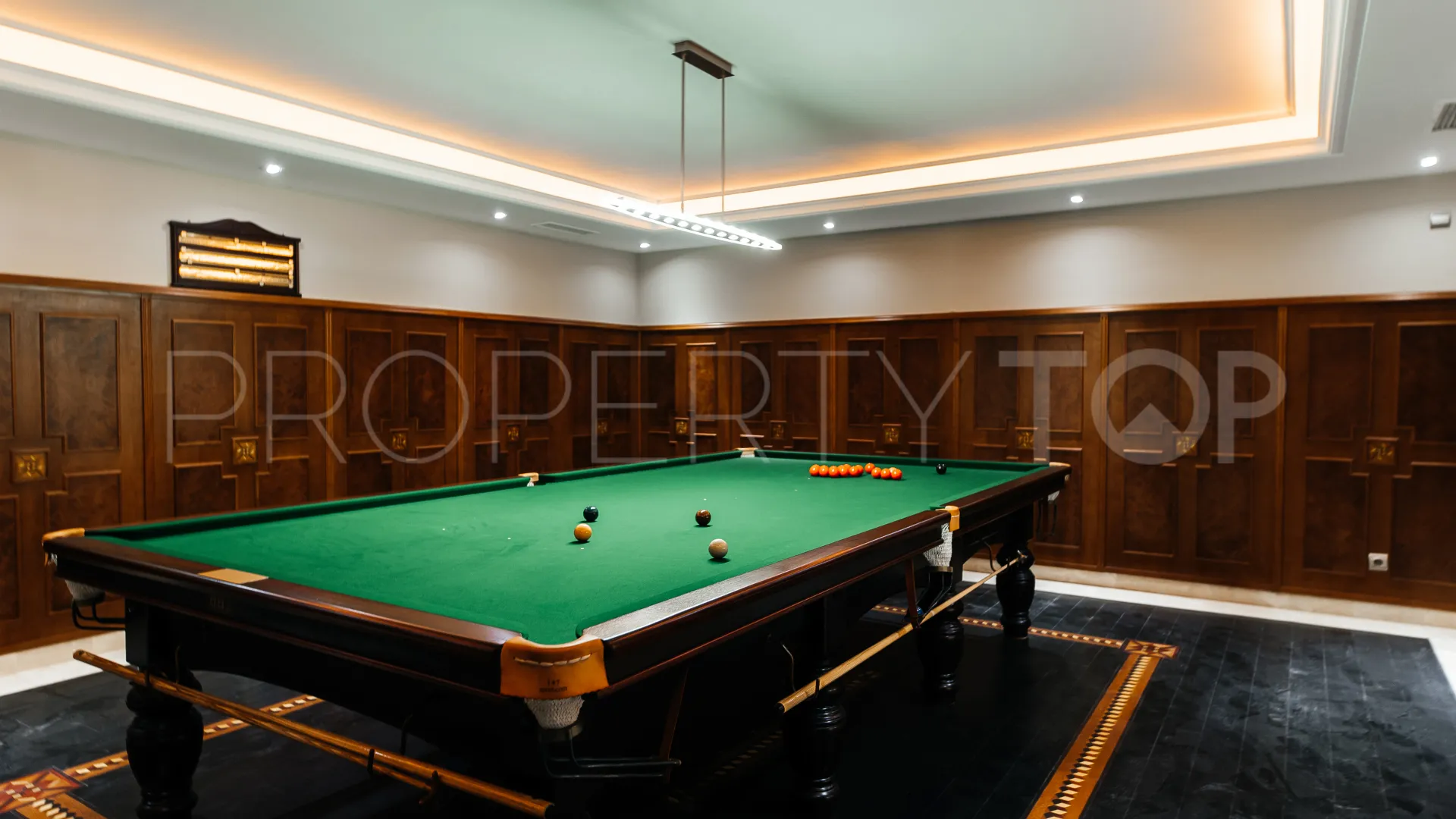 12 bedrooms villa in La Zagaleta for sale