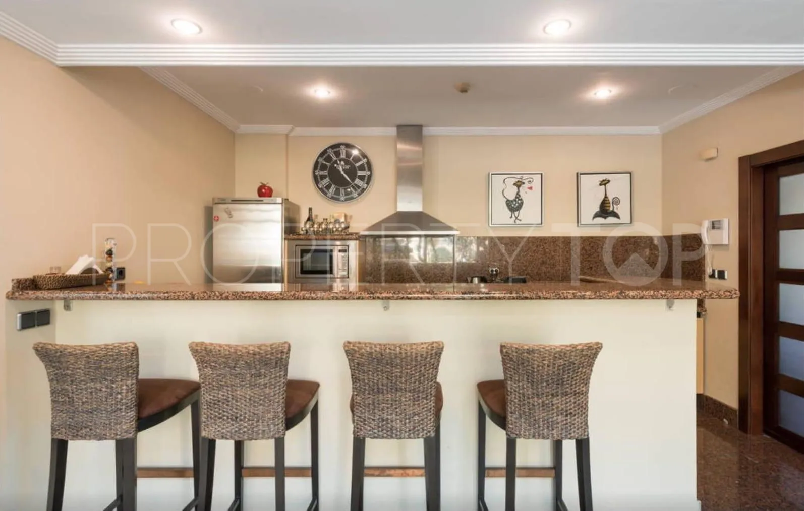 Bungalow con 3 dormitorios en venta en Bahia de Banus