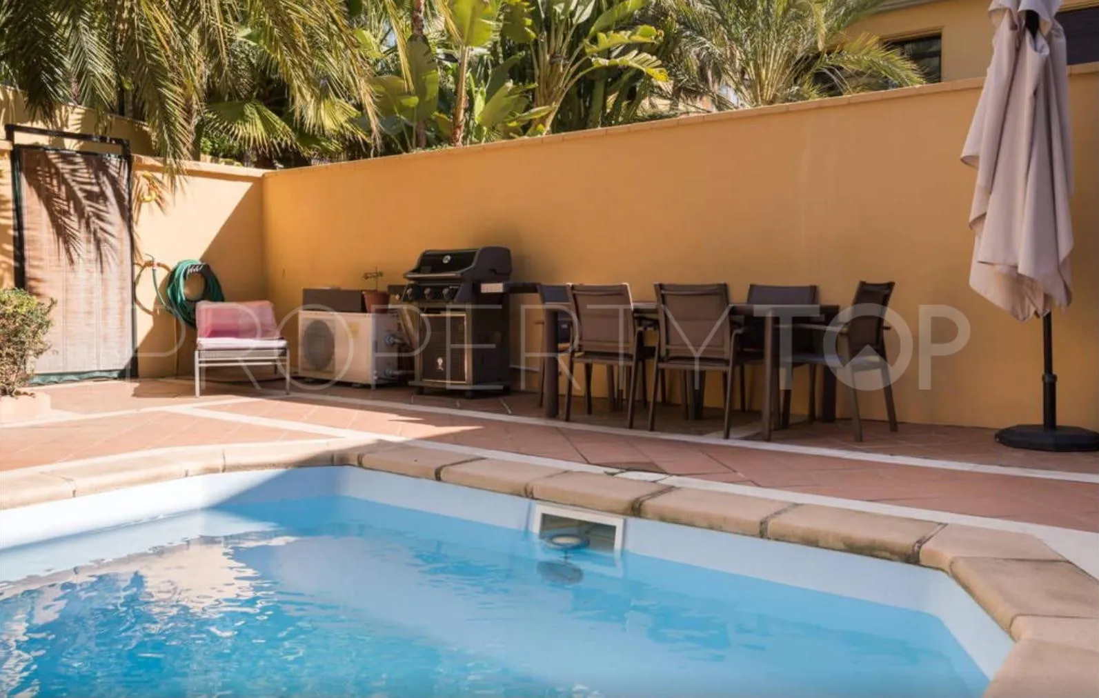 Bungalow con 3 dormitorios en venta en Bahia de Banus