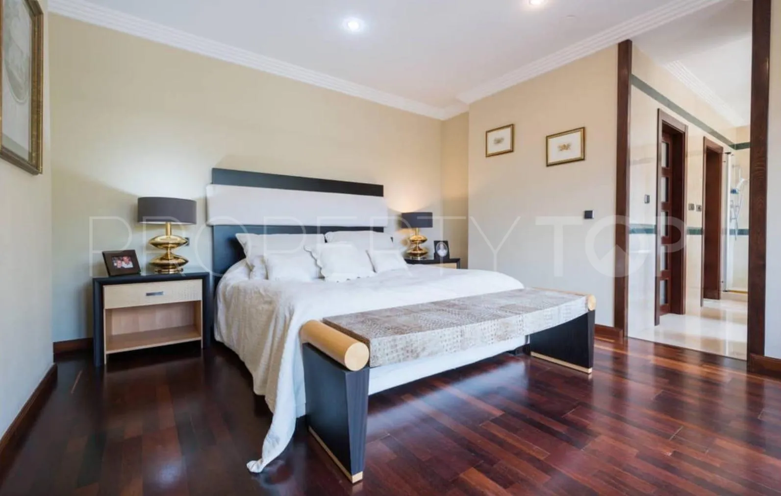 Bungalow con 3 dormitorios en venta en Bahia de Banus