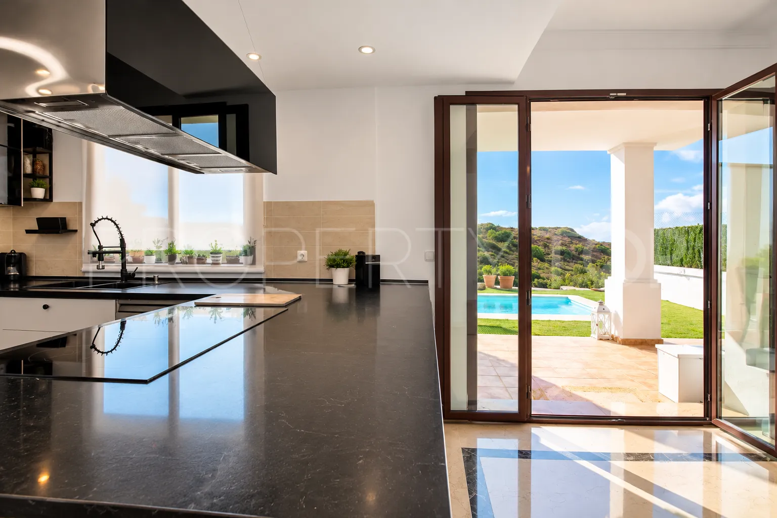 Semi detached house in Doña Julia for sale