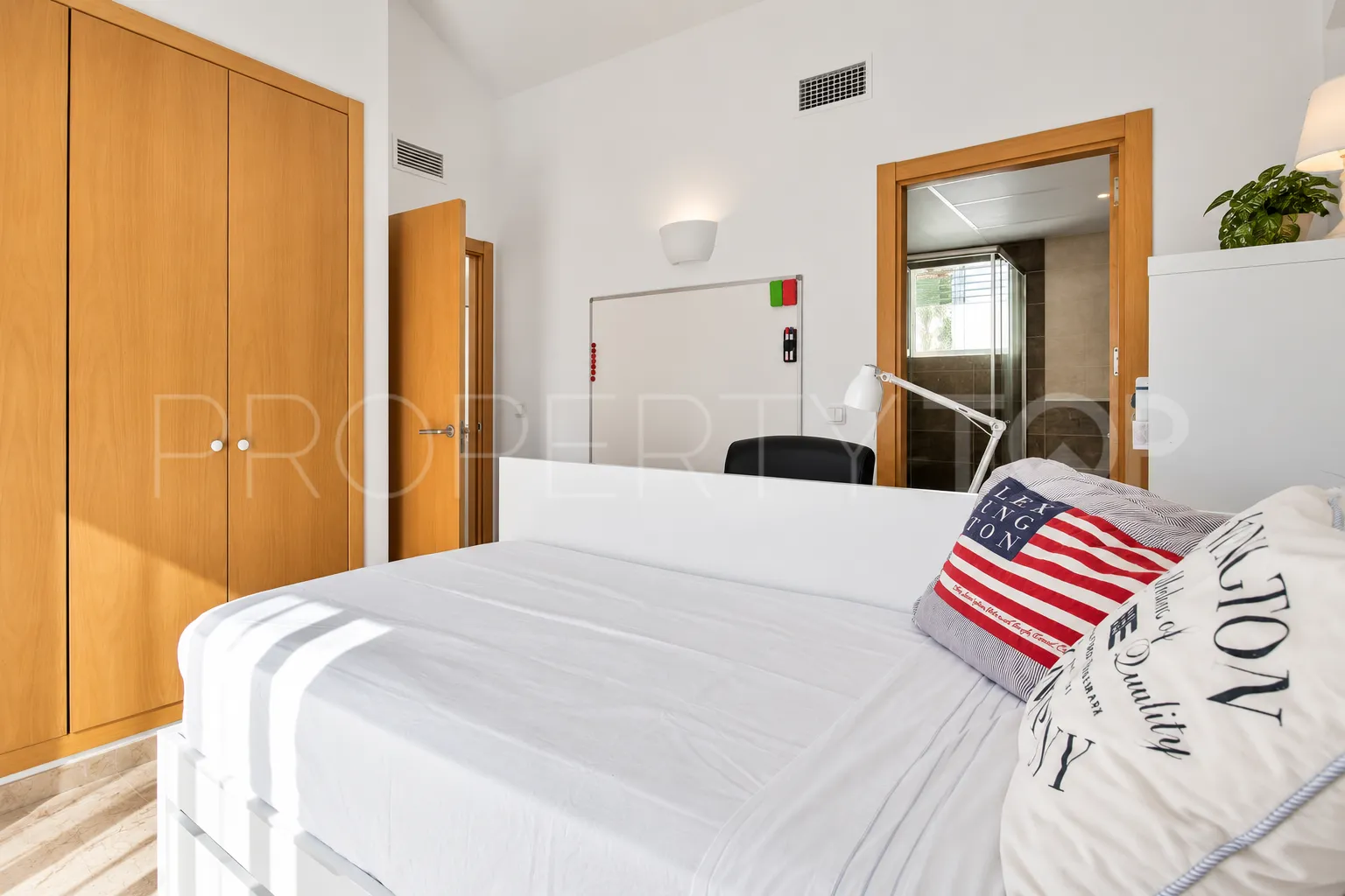 Semi detached house in Doña Julia for sale