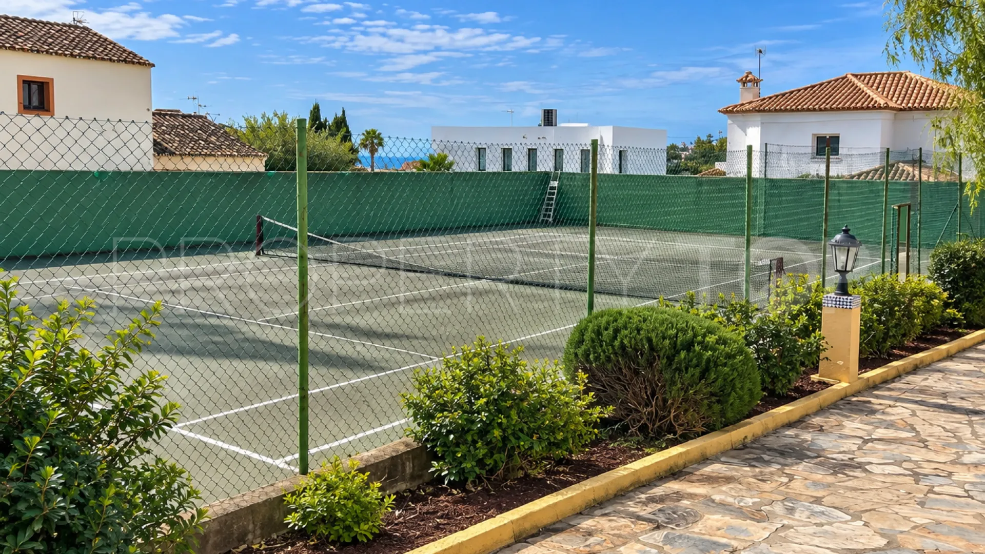 For sale plot in Estepona West