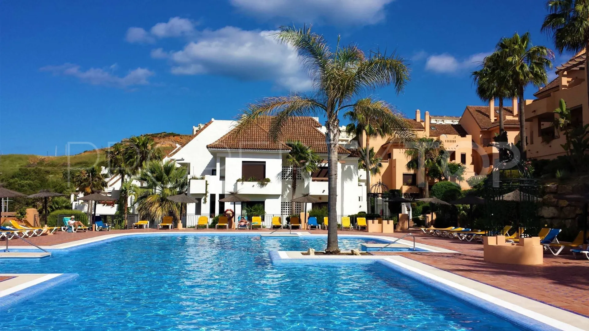 For sale Duquesa Village 2 bedrooms penthouse