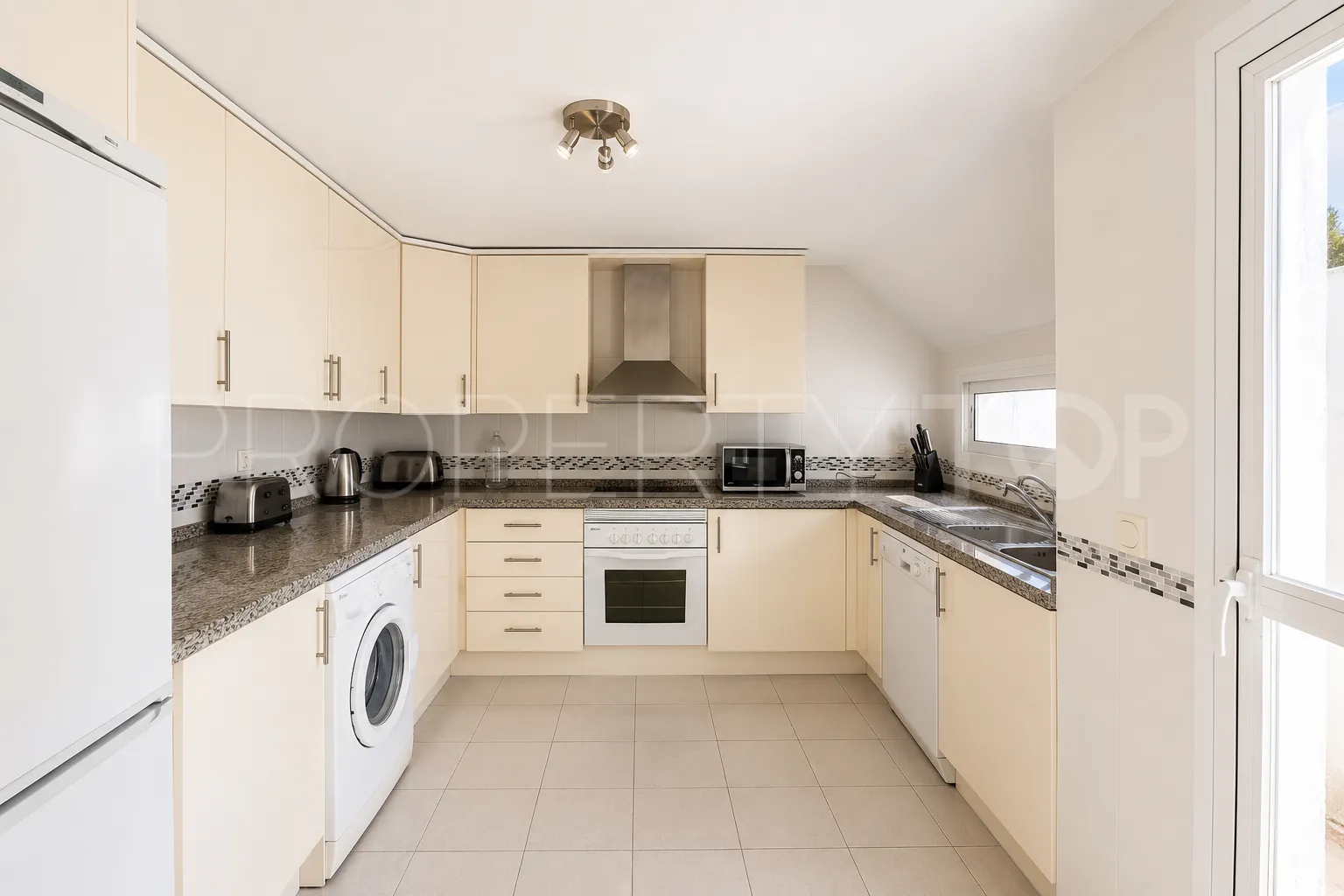 For sale Duquesa Village 2 bedrooms penthouse