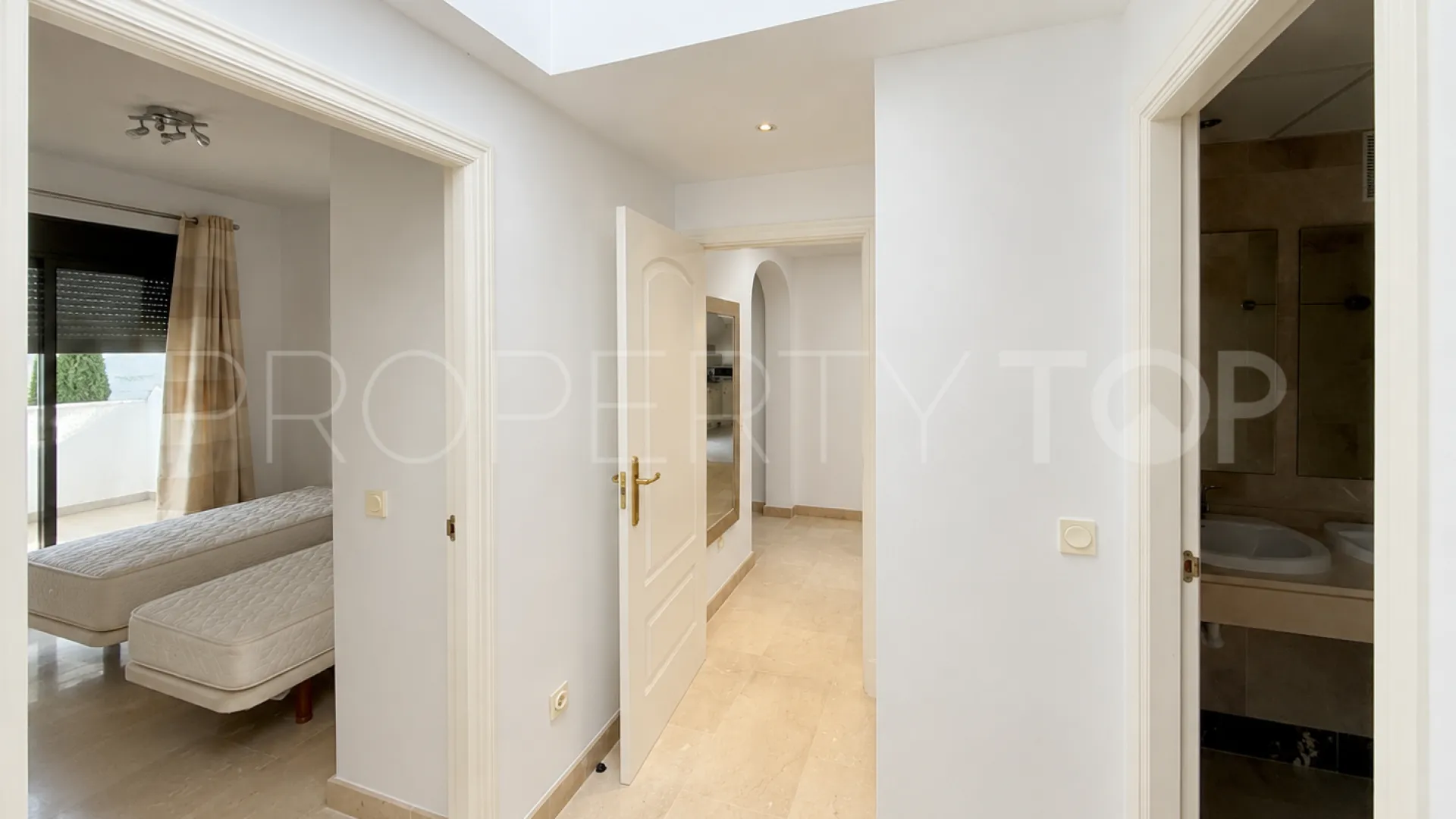 For sale Duquesa Village 2 bedrooms penthouse