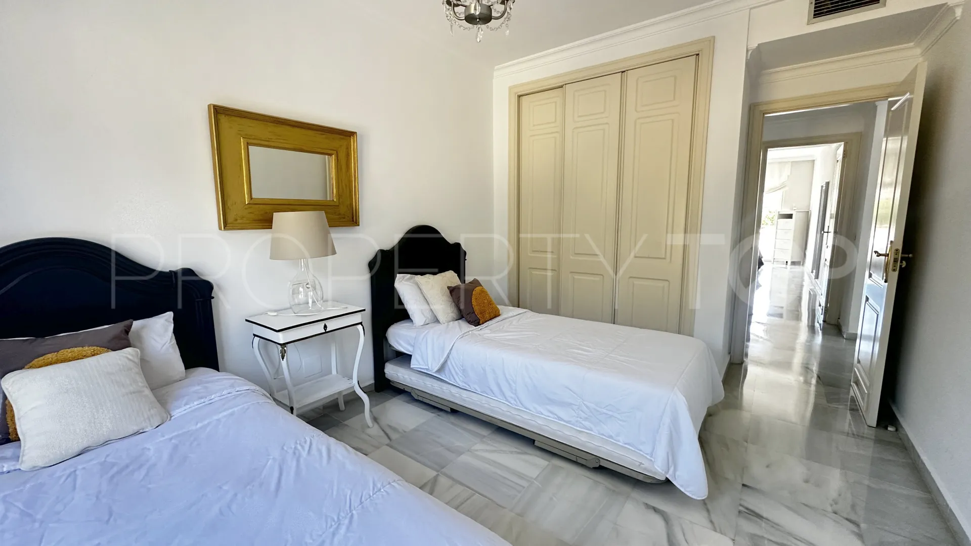 For sale Señorio de Gonzaga 2 bedrooms apartment