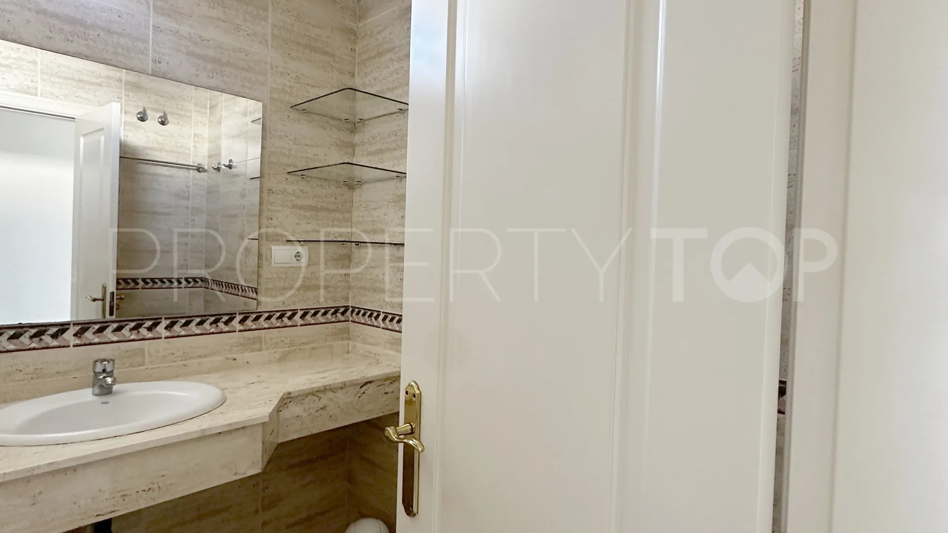 For sale Señorio de Gonzaga 2 bedrooms apartment