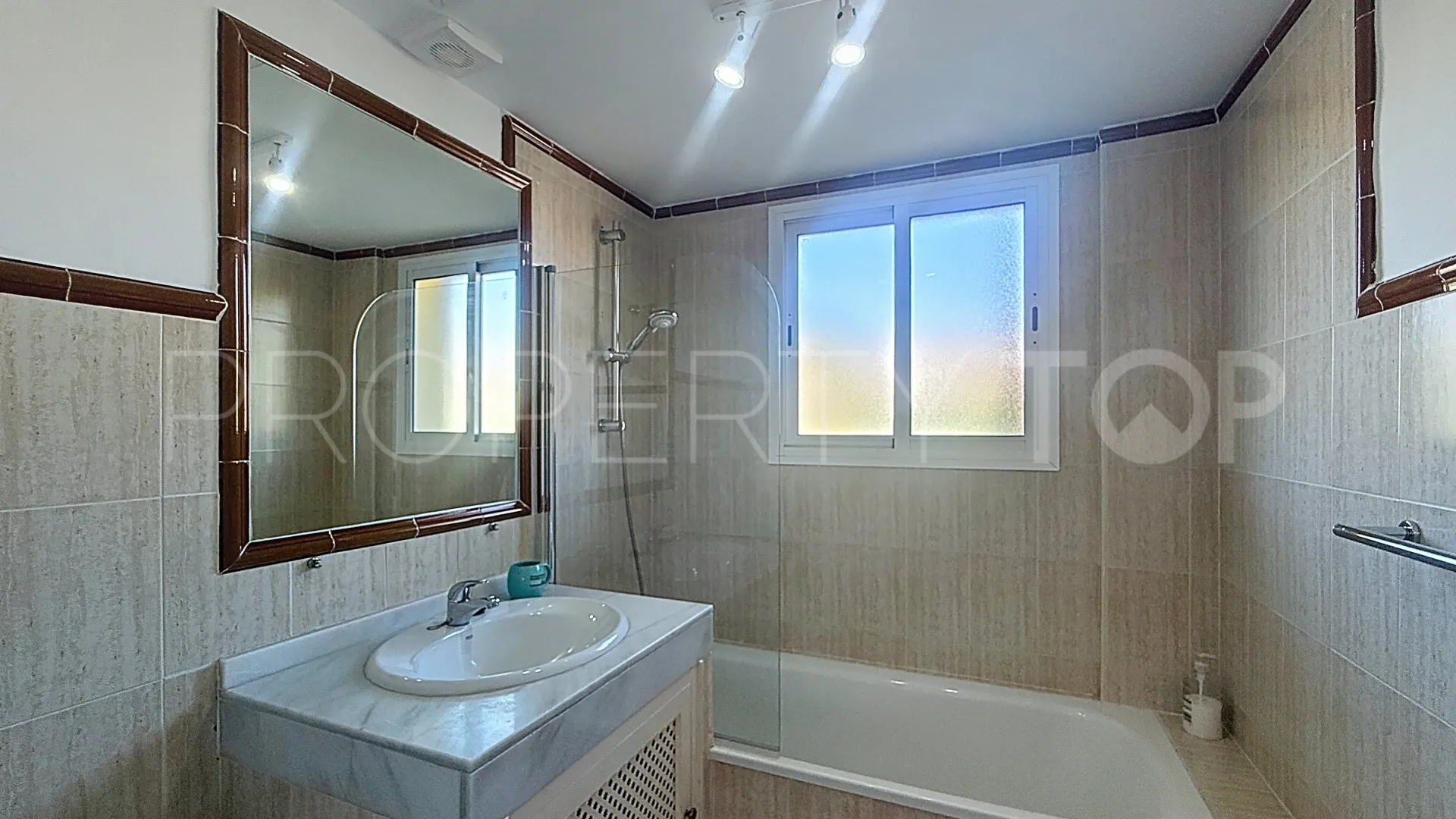 Bermuda Beach, apartamento planta baja en venta con 3 dormitorios