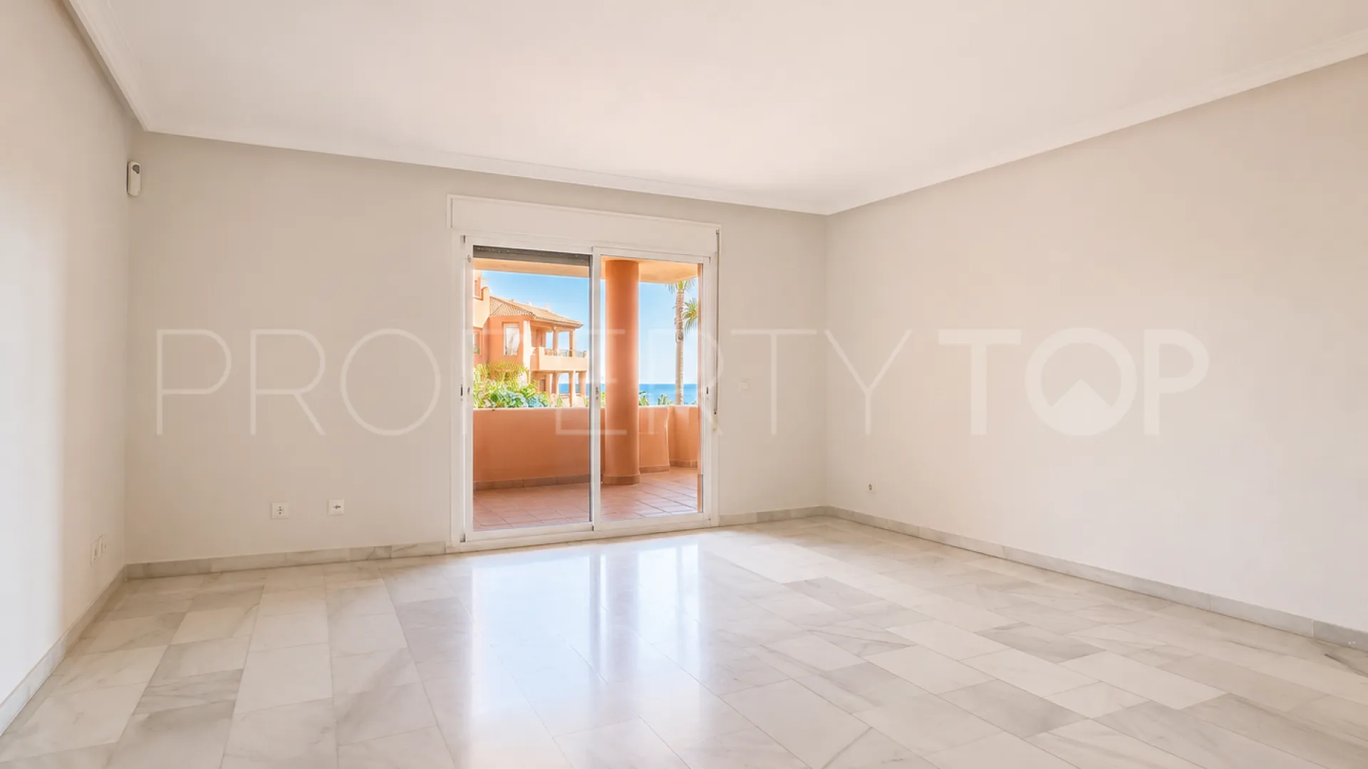 Bermuda Beach, apartamento planta baja en venta con 3 dormitorios