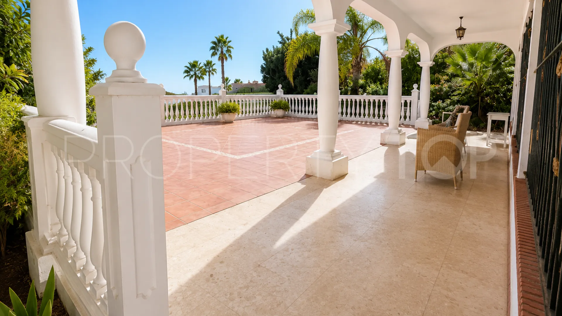 Se vende villa en Paraiso Medio