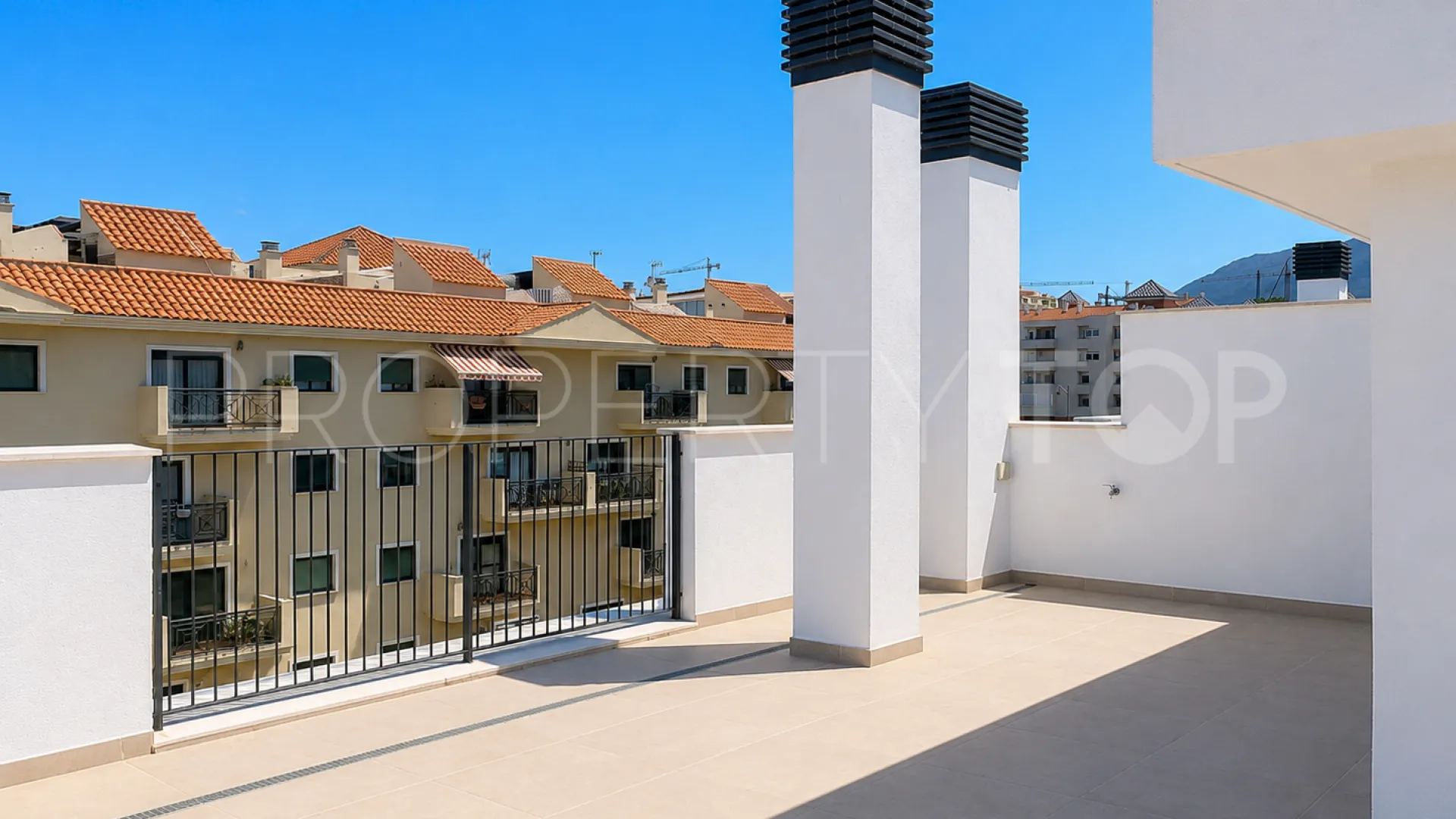 For sale Estepona Centre duplex penthouse