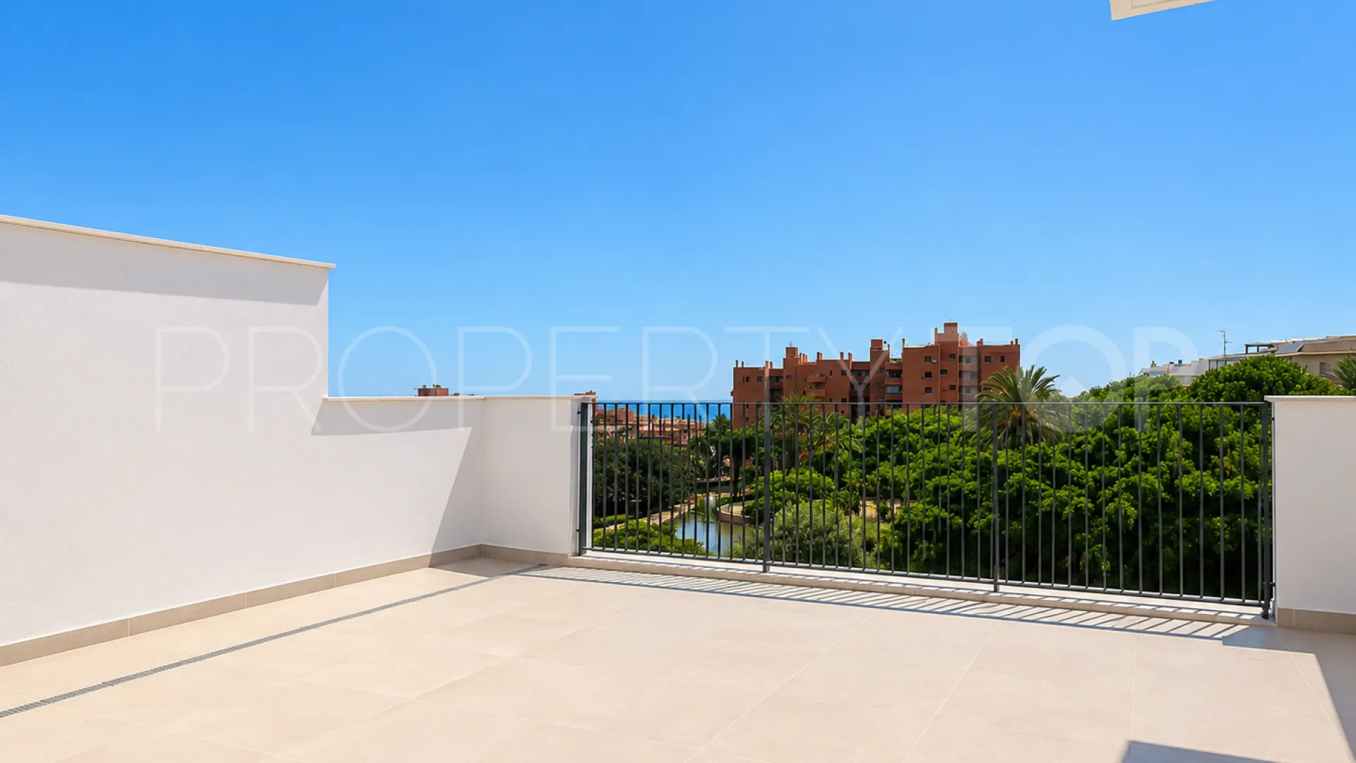 For sale Estepona Centre duplex penthouse