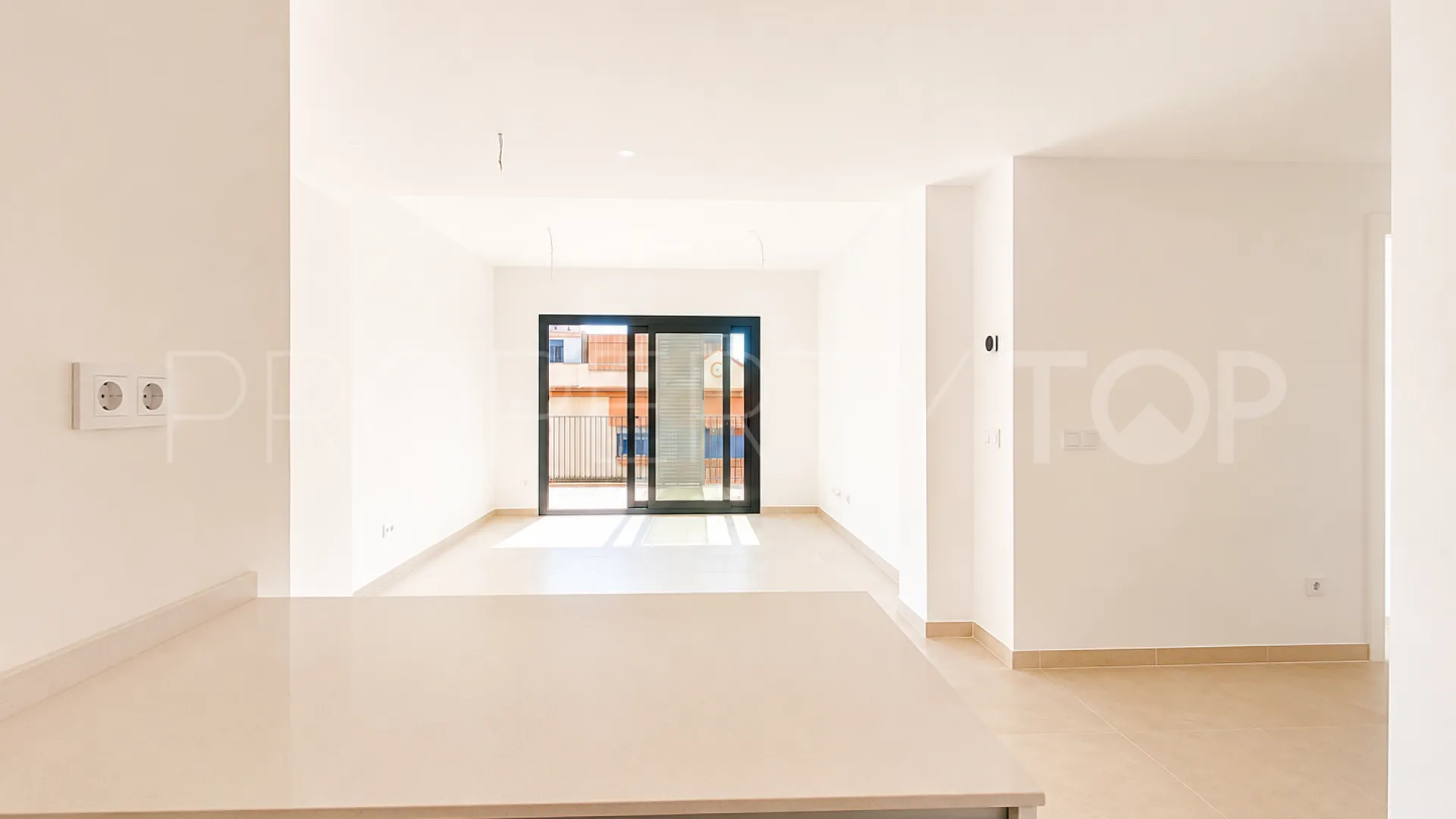 2 bedrooms duplex penthouse in Estepona Centre for sale