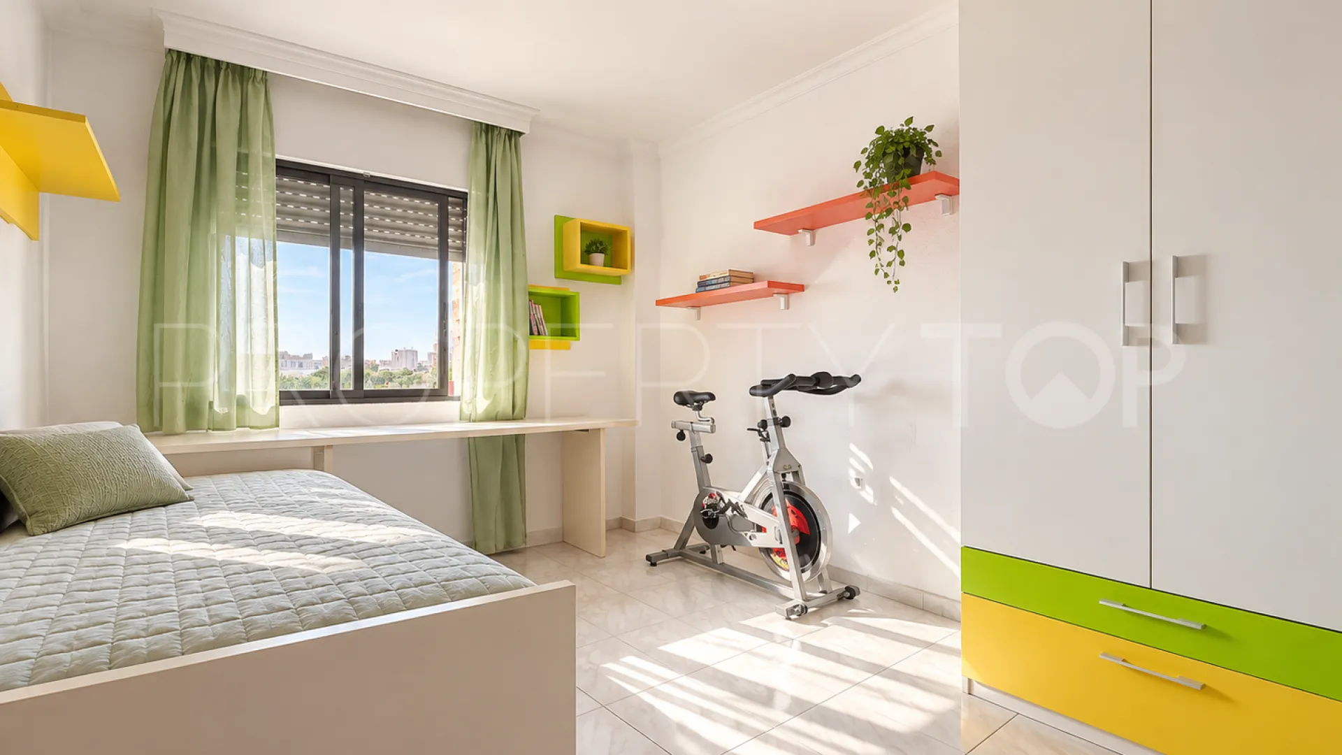 Avda de Andalucia - Sierra de Estepona, Ático en venta