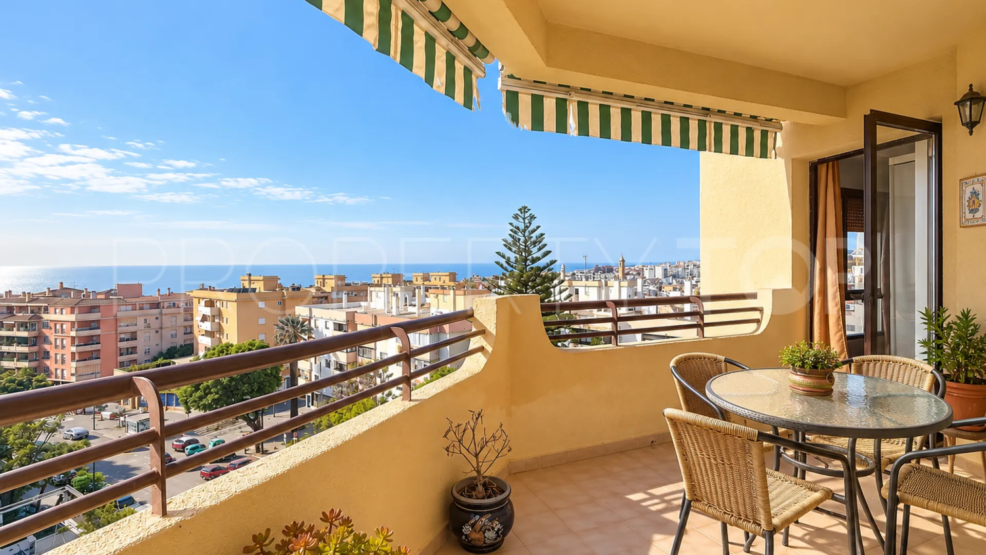 Avda de Andalucia - Sierra de Estepona, Ático en venta